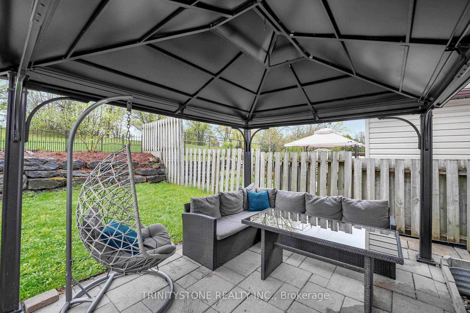 Photo 38 of 59 Stable Way, Ottawa, Kanata - Bridlewood — HOMEH