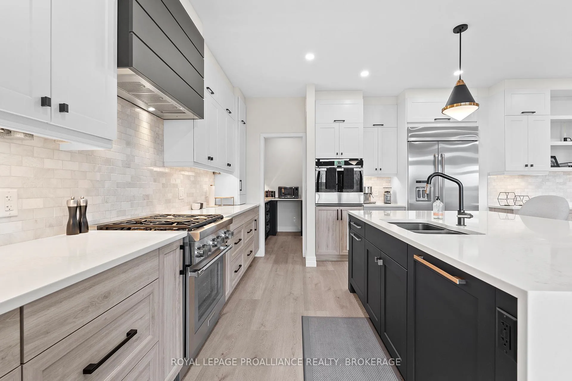 Photo 17 of 832 Windermere Drive, Kingston, City Northwest — HOMEH