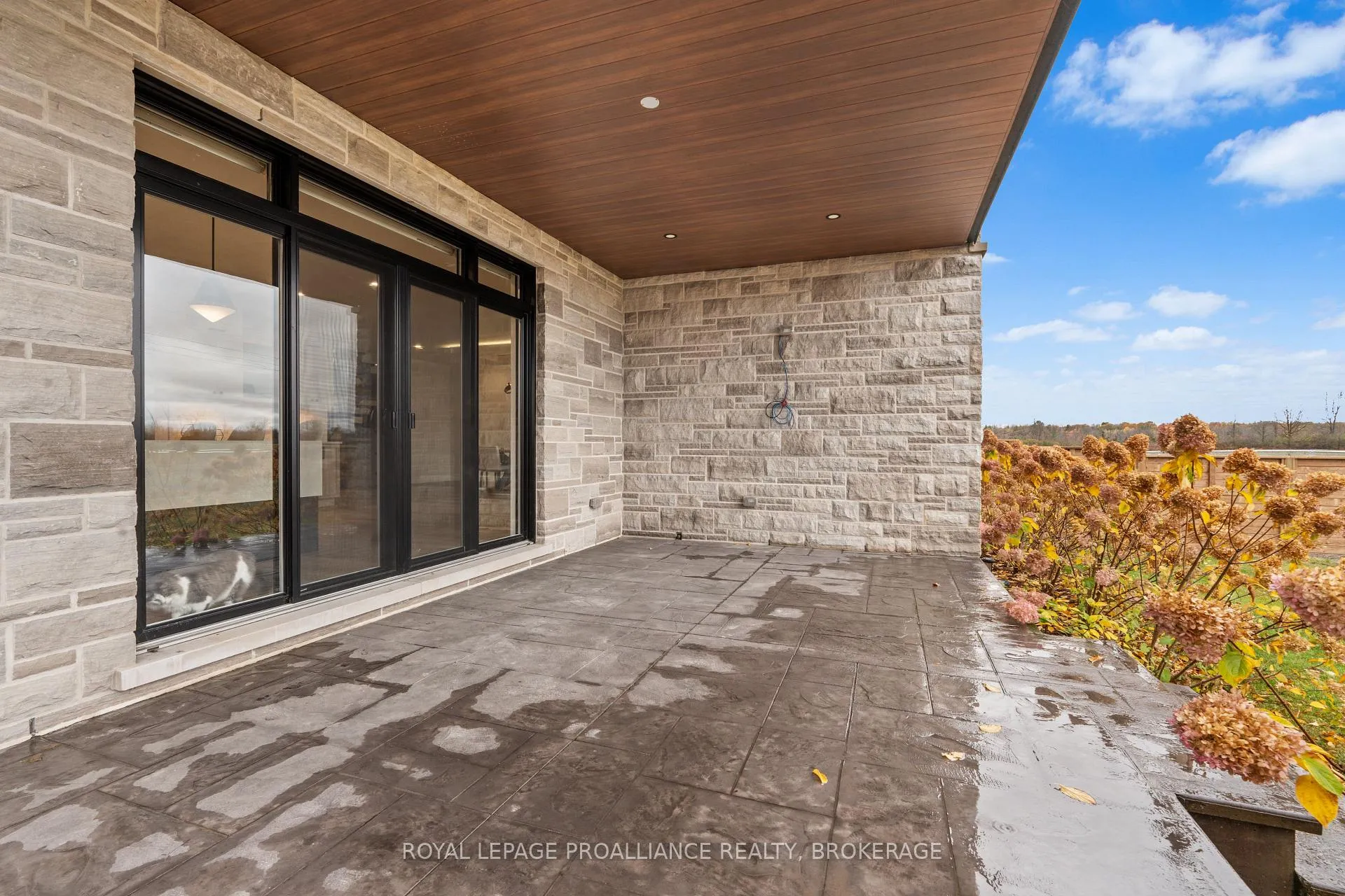 Photo 40 of 832 Windermere Drive, Kingston, City Northwest — HOMEH