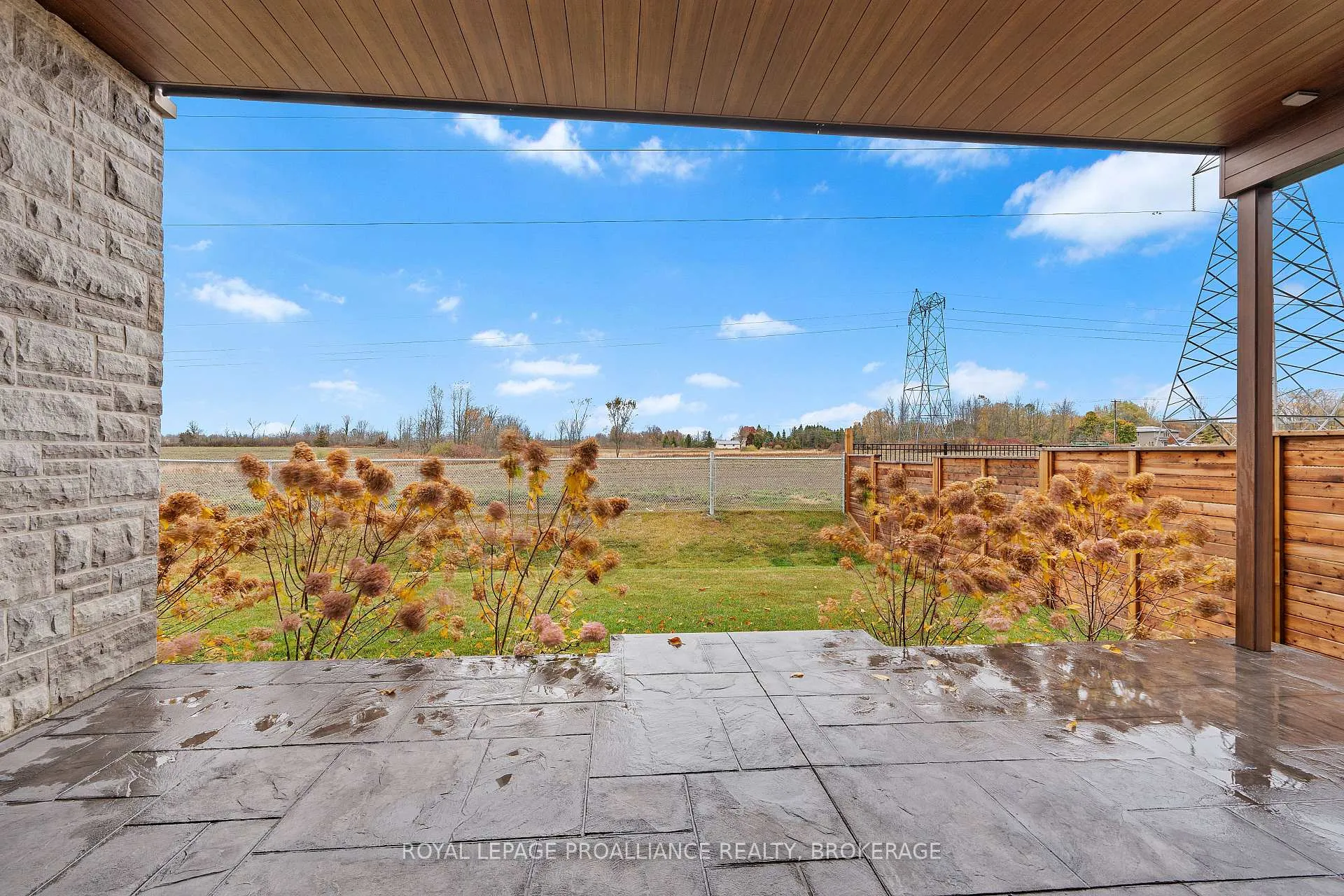 Photo 41 of 832 Windermere Drive, Kingston, City Northwest — HOMEH