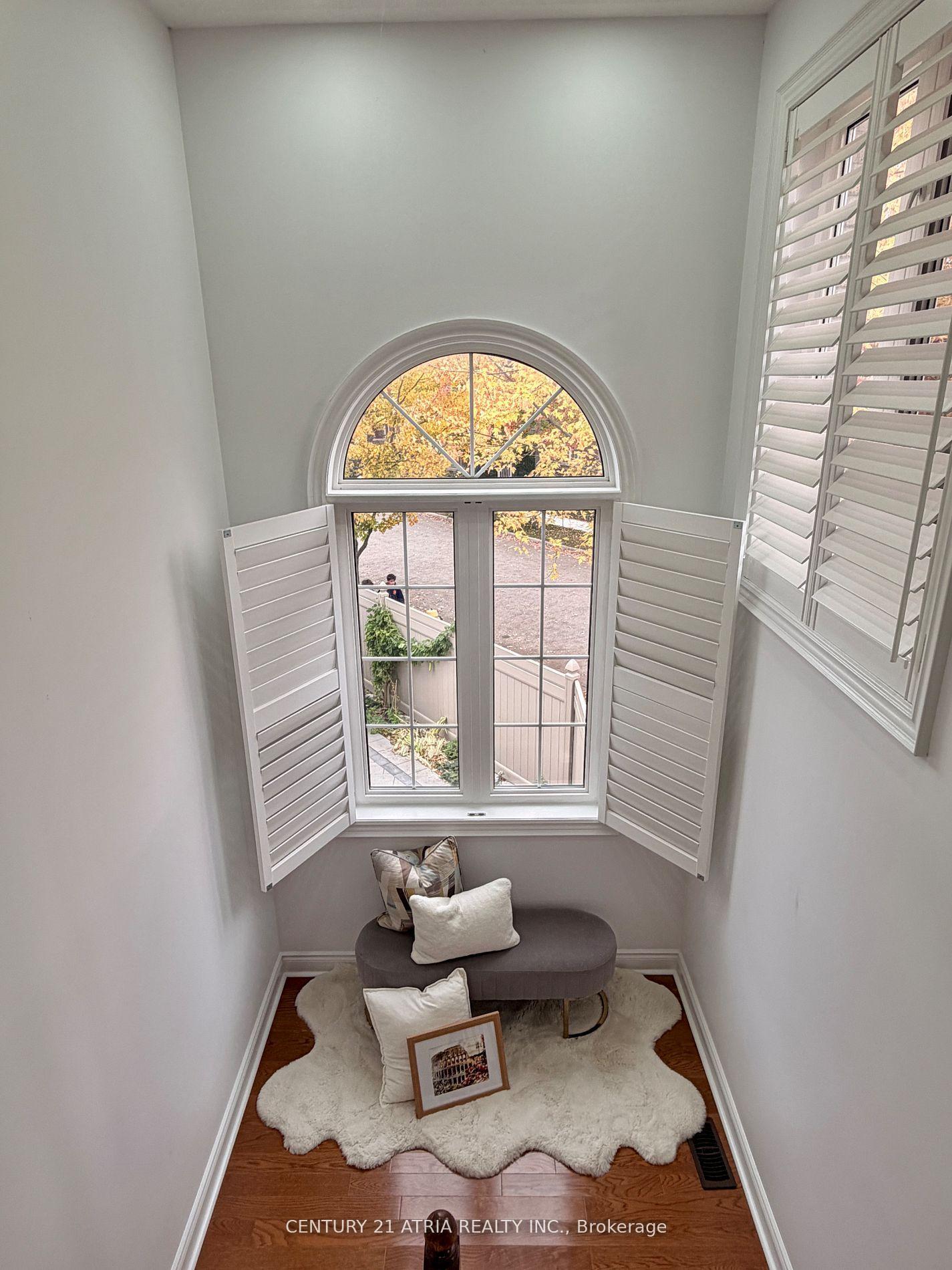 Photo 16 of 14 West Normandy Drive, Markham, Cornell — HOMEH