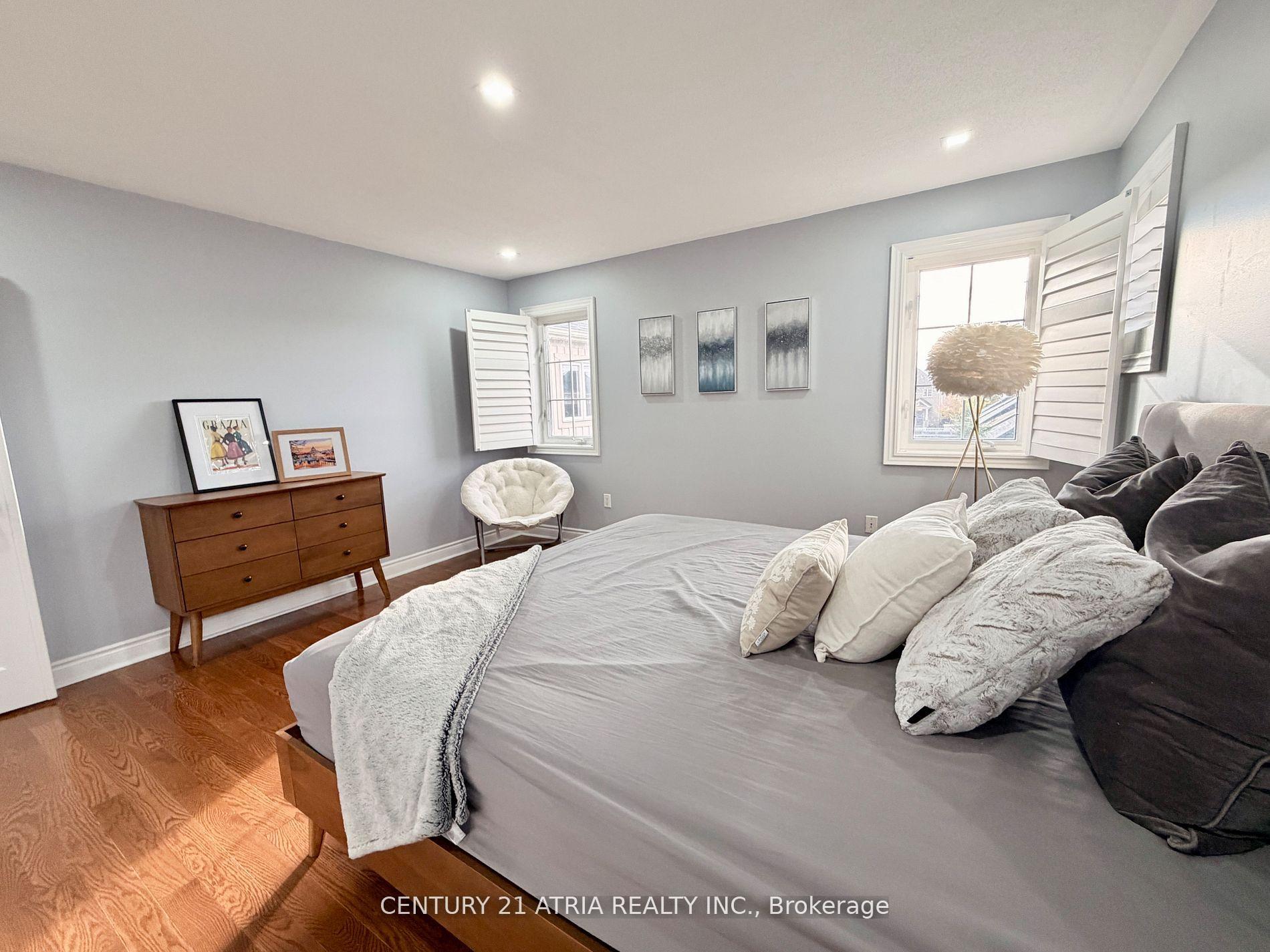 Photo 18 of 14 West Normandy Drive, Markham, Cornell — HOMEH