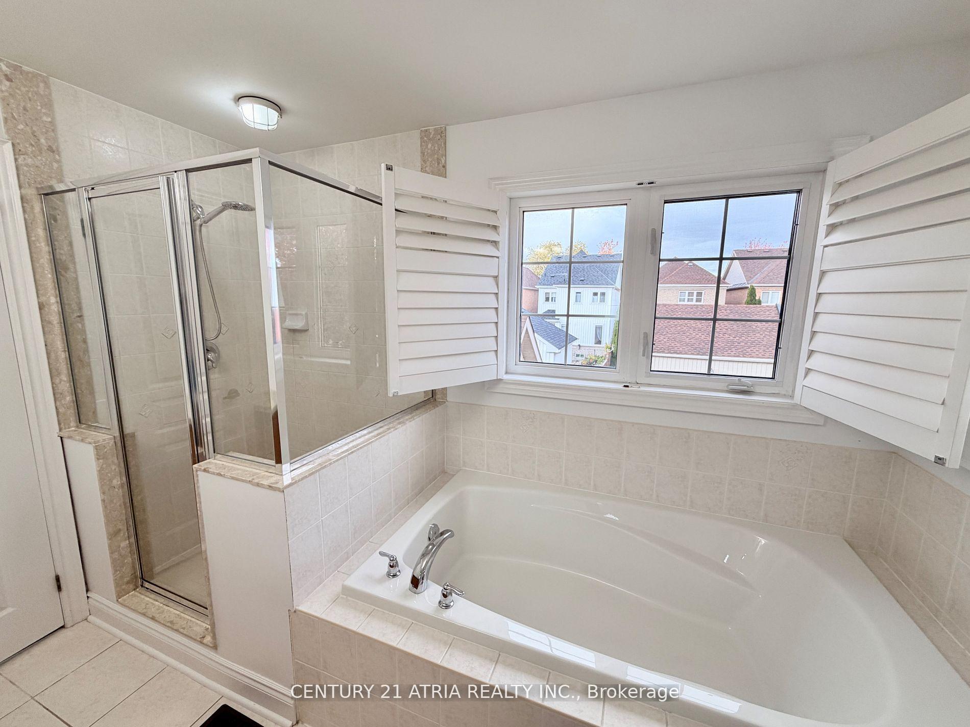 Photo 20 of 14 West Normandy Drive, Markham, Cornell — HOMEH