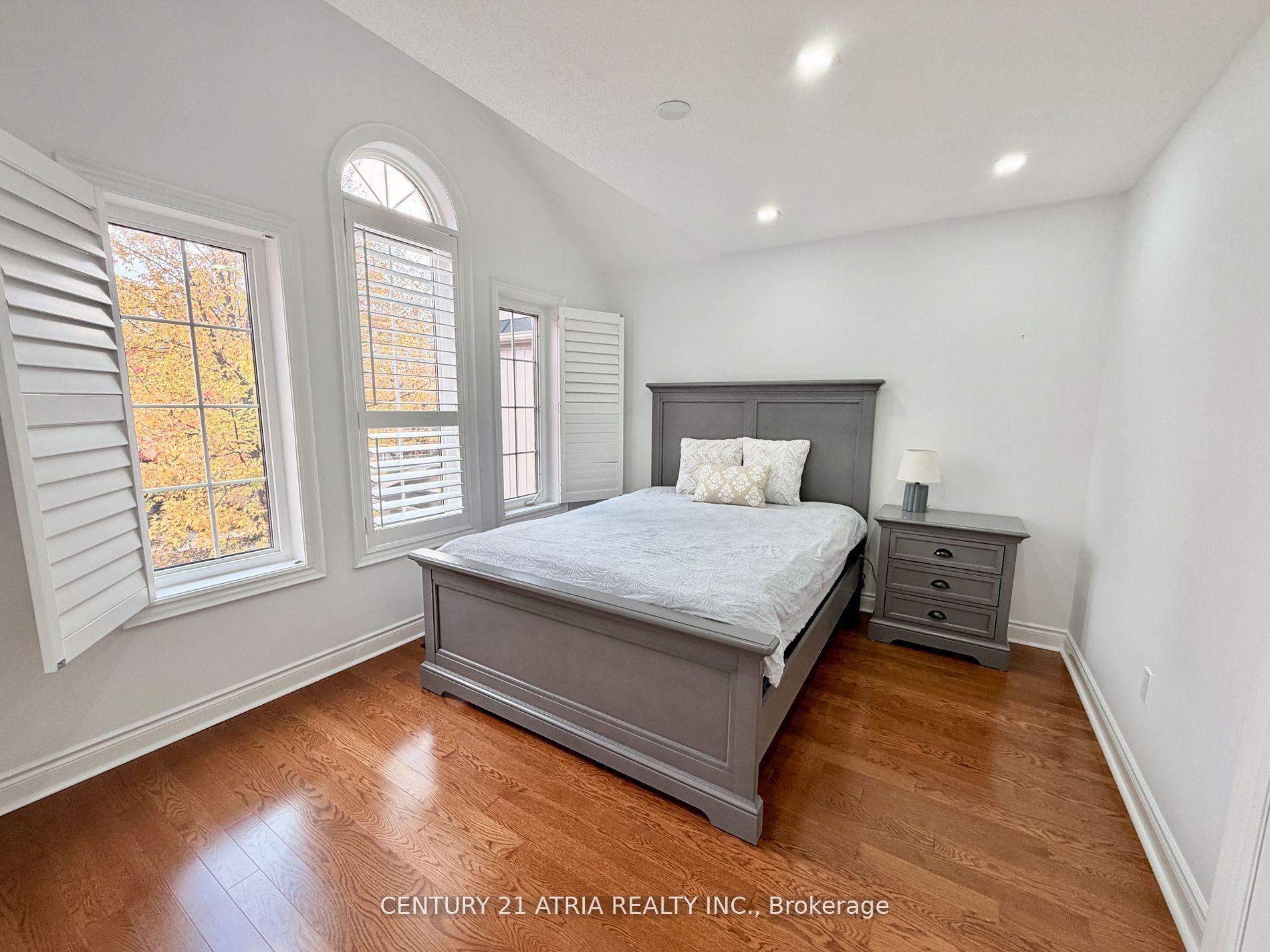 Photo 23 of 14 West Normandy Drive, Markham, Cornell — HOMEH