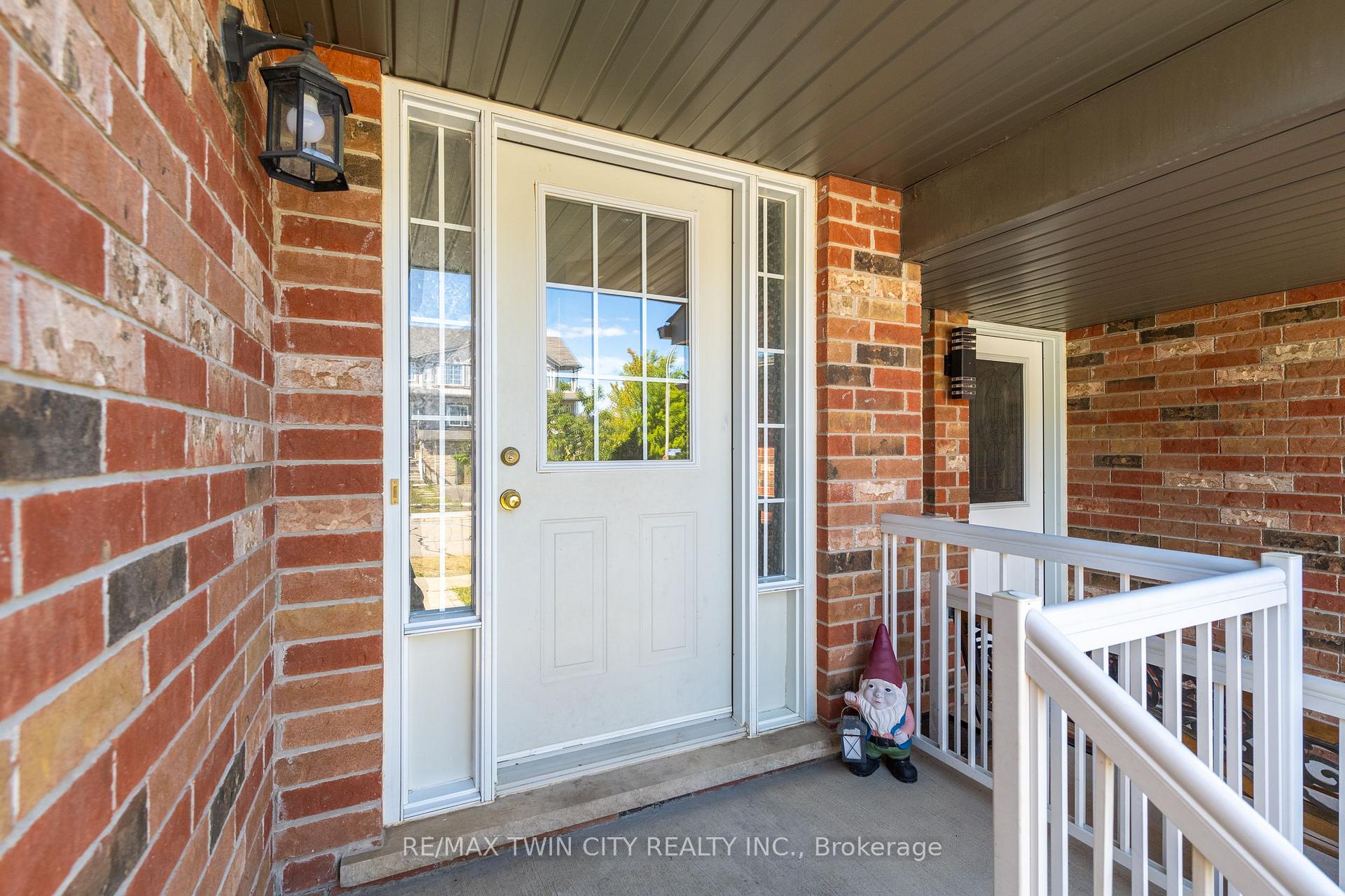Photo 4 of 61 Madeleine Street, Kitchener — HOMEH