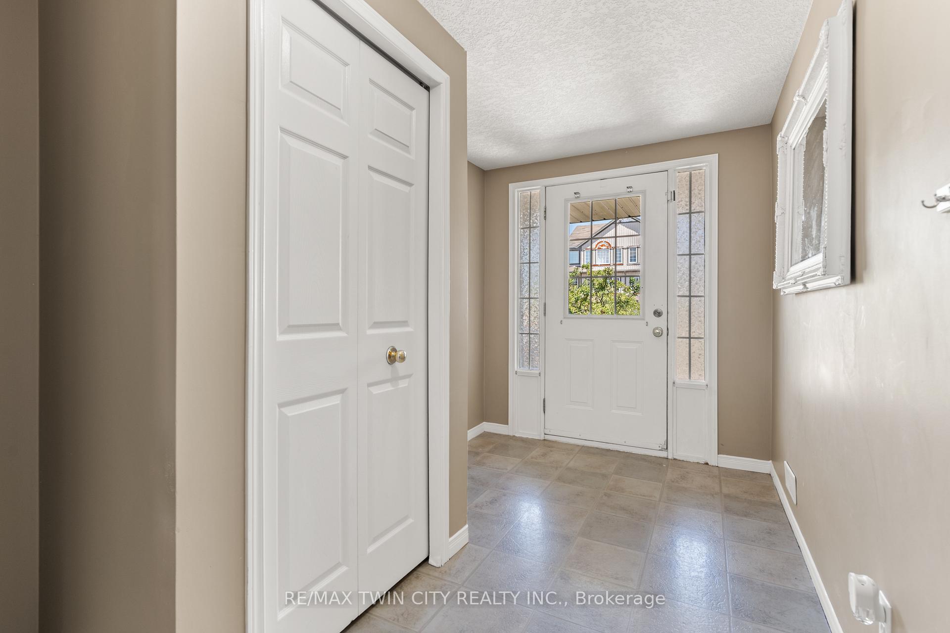 Photo 5 of 61 Madeleine Street, Kitchener — HOMEH