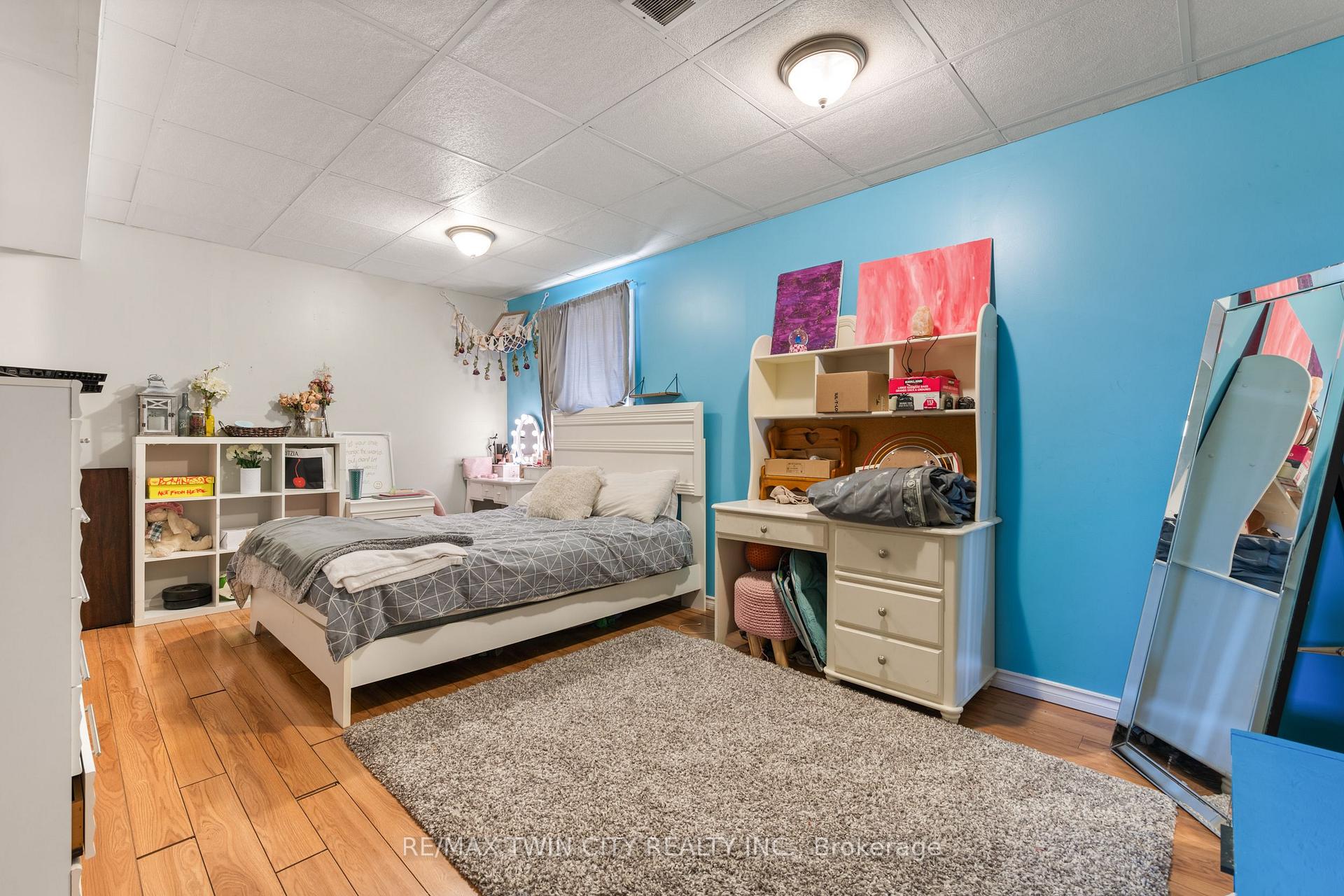 Photo 25 of 61 Madeleine Street, Kitchener — HOMEH