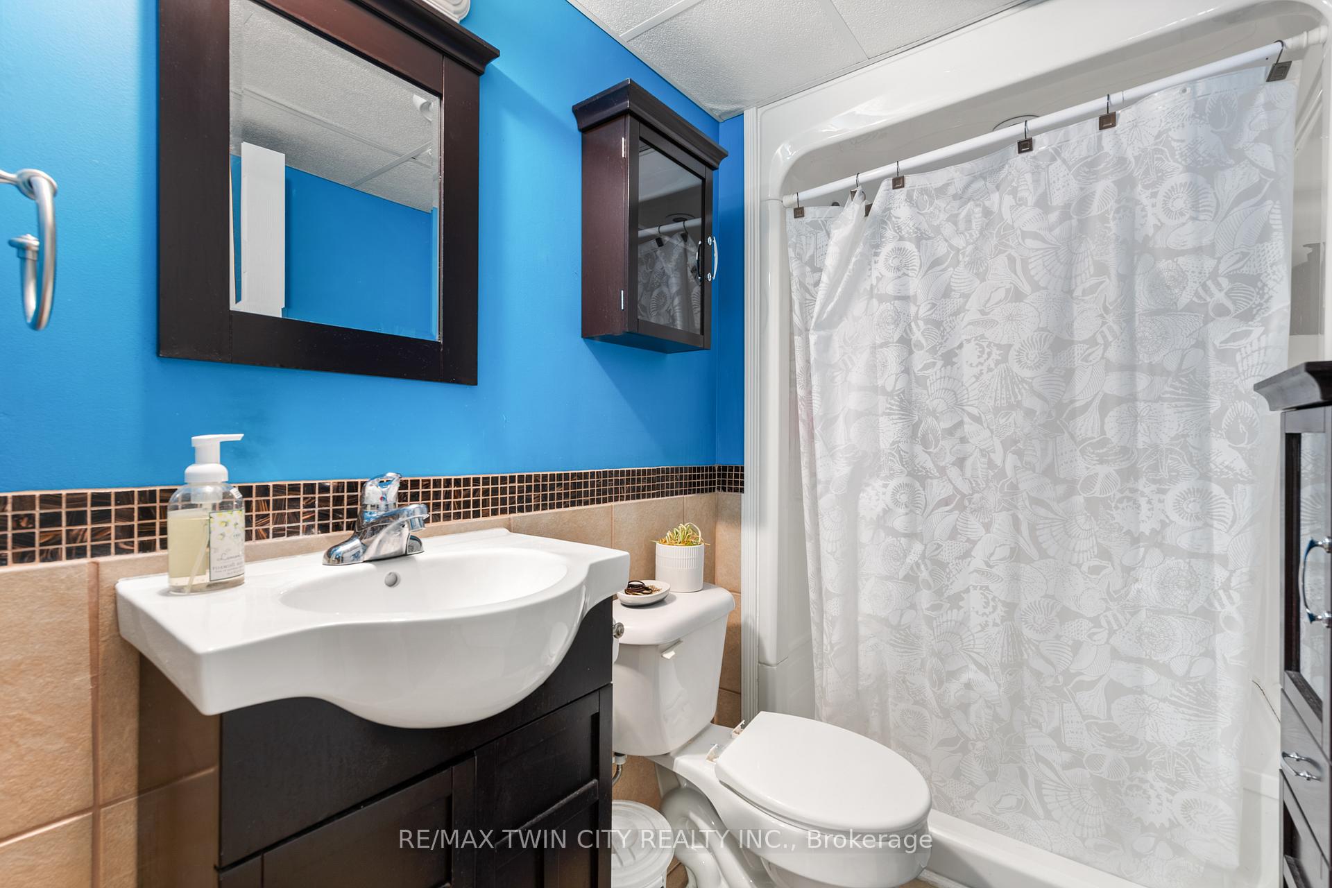 Photo 27 of 61 Madeleine Street, Kitchener — HOMEH