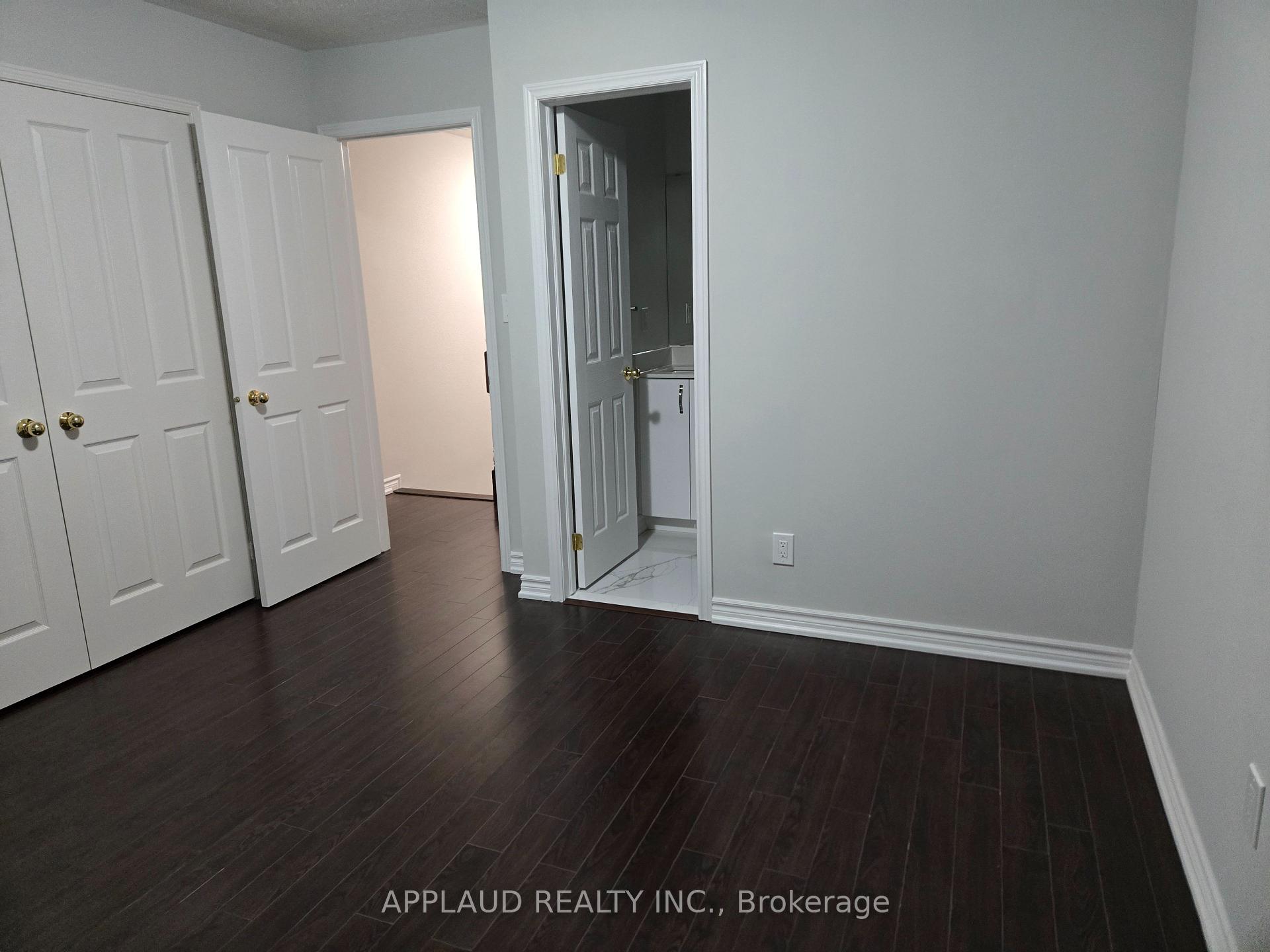 Photo 8 of 27 Bur Oak Avenue, Markham, Berczy — HOMEH