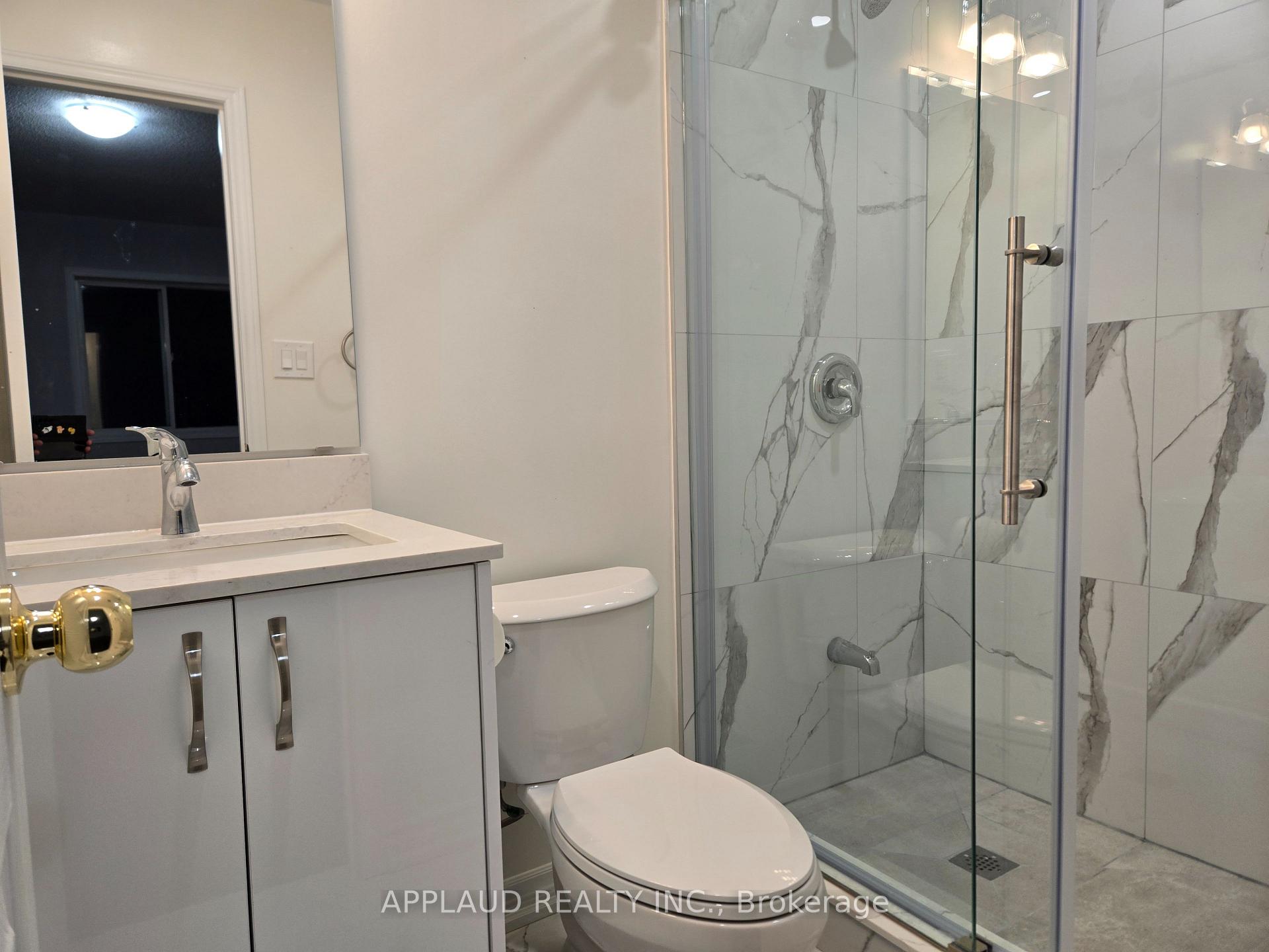 Photo 9 of 27 Bur Oak Avenue, Markham, Berczy — HOMEH