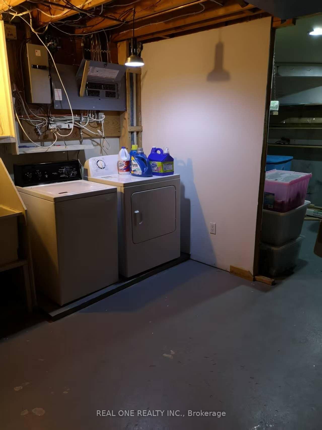 Photo 7 of 45 Inwood Drive, Kitchener, Westmount - Kitchener — HOMEH