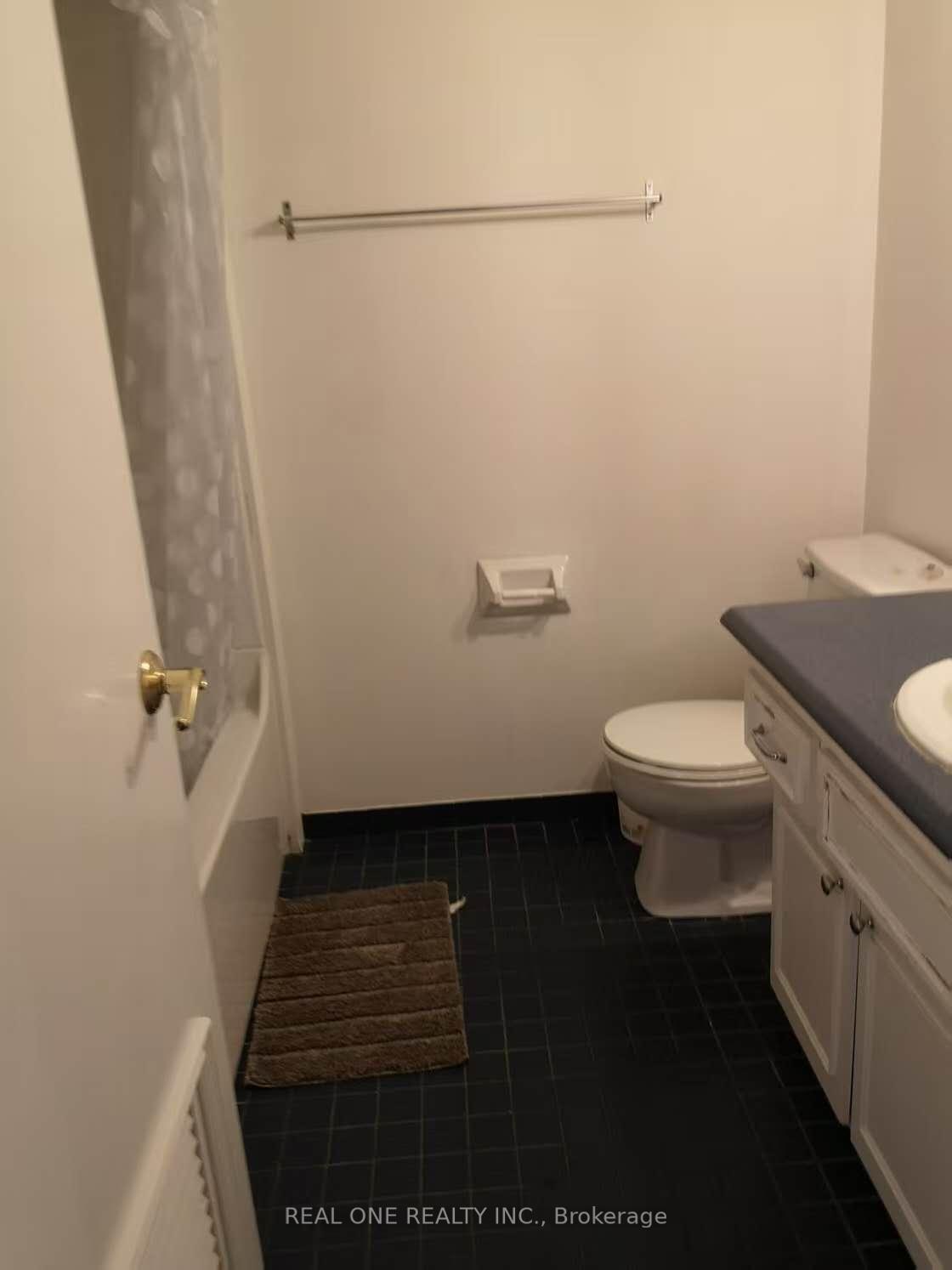 Photo 8 of 45 Inwood Drive, Kitchener, Westmount - Kitchener — HOMEH