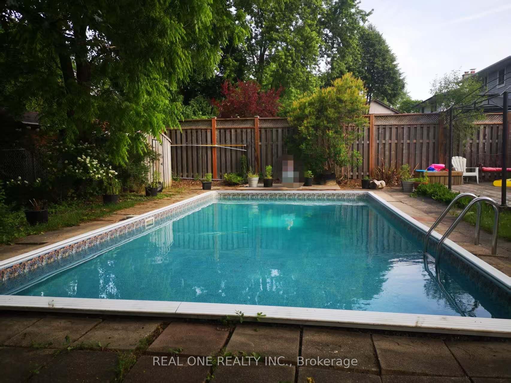 Photo 9 of 45 Inwood Drive, Kitchener, Westmount - Kitchener — HOMEH