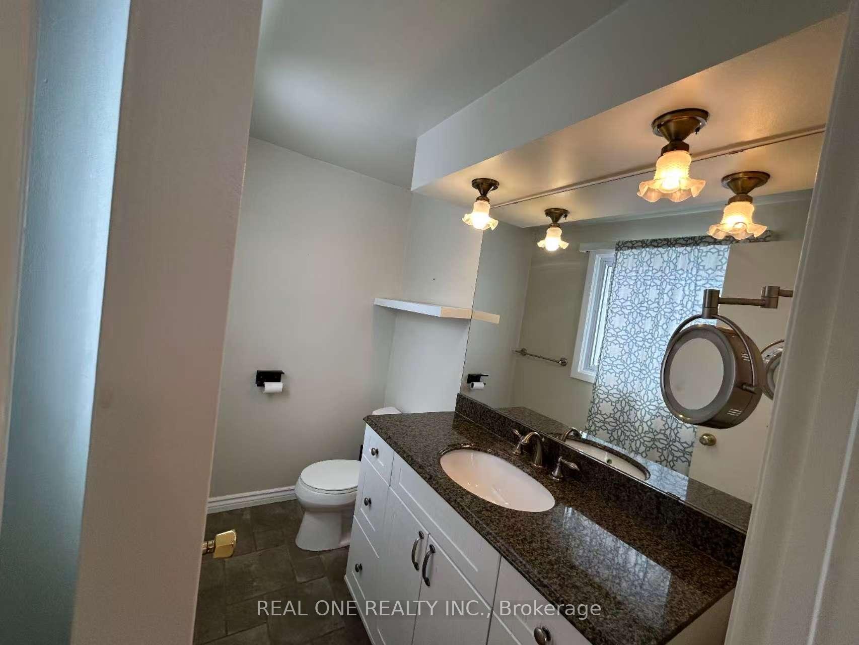 Photo 15 of 45 Inwood Drive, Kitchener, Westmount - Kitchener — HOMEH