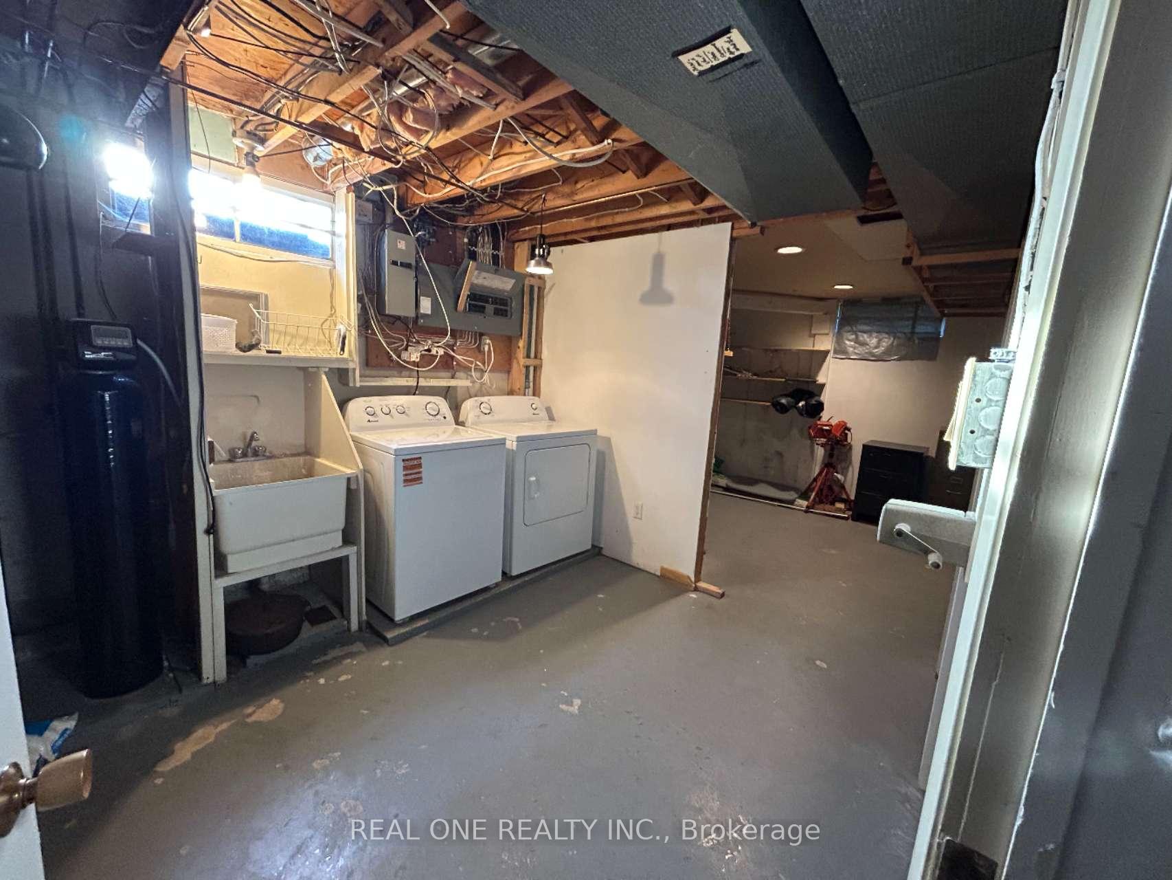 Photo 19 of 45 Inwood Drive, Kitchener, Westmount - Kitchener — HOMEH