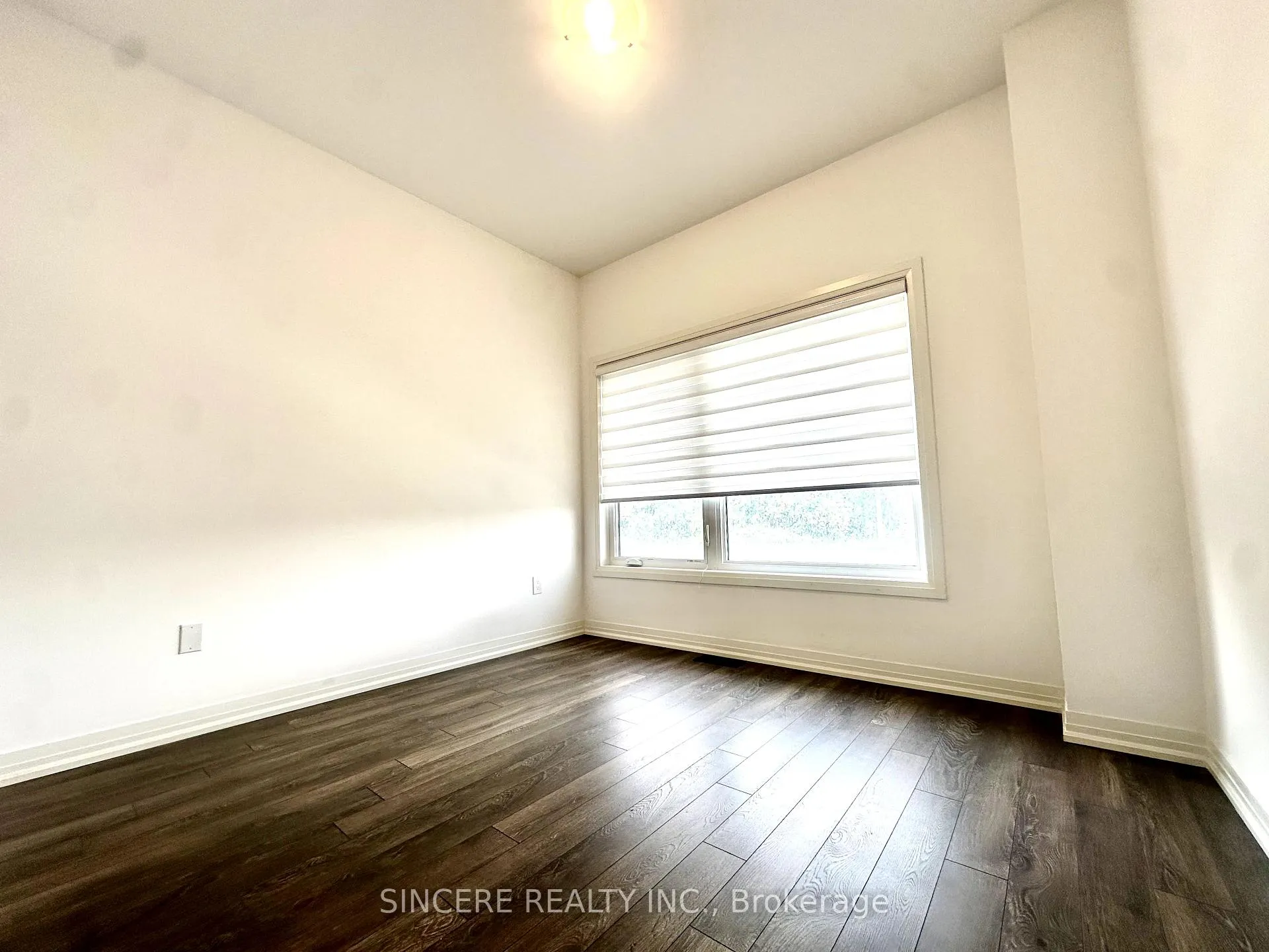 Photo 2 of 127 Markland Street, Markham, Cachet — HOMEH