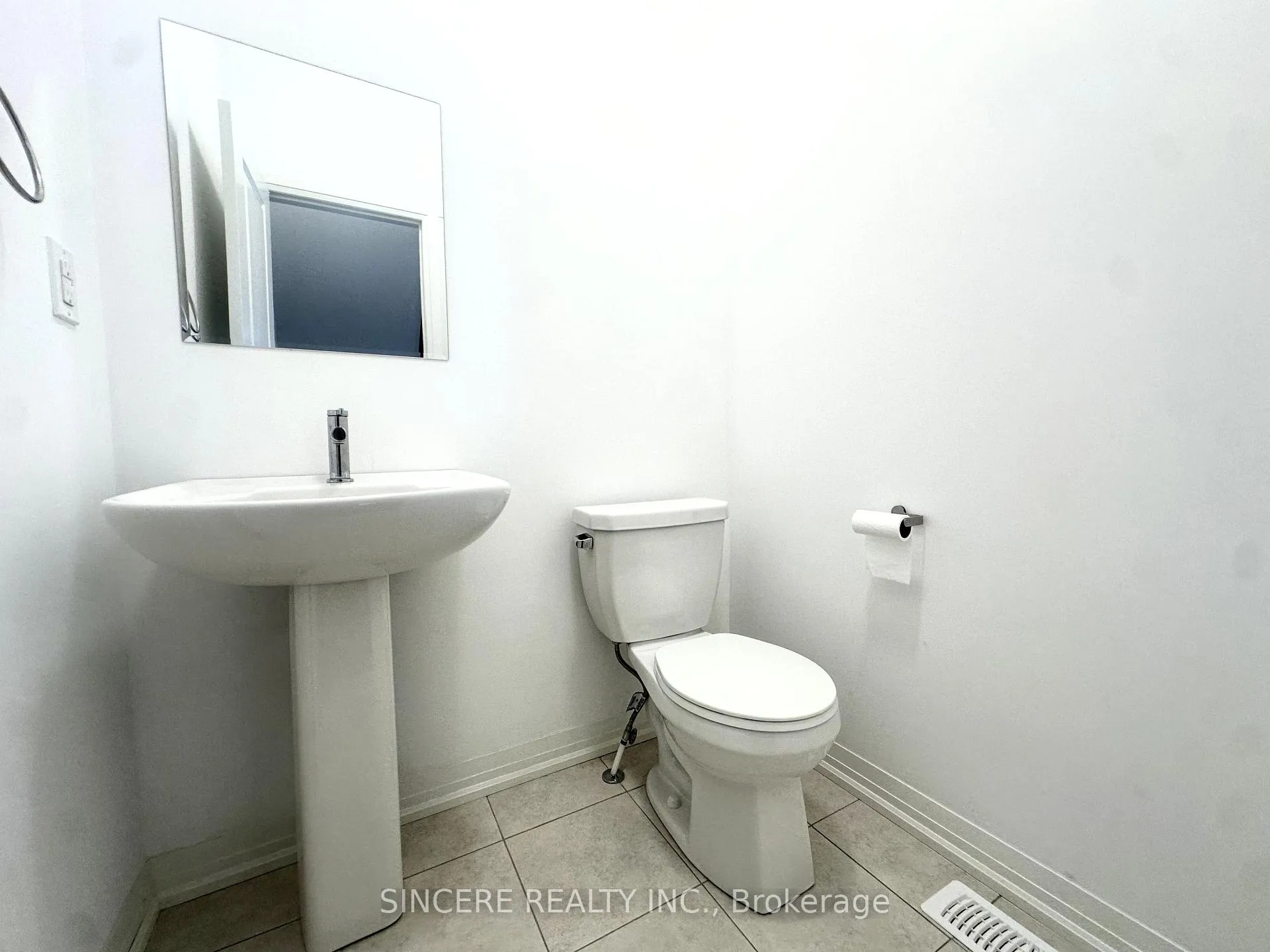 Photo 6 of 127 Markland Street, Markham, Cachet — HOMEH