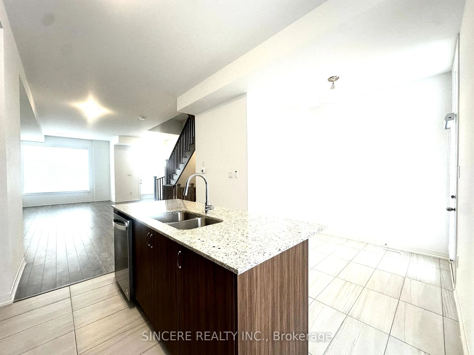 Photo 10 of 127 Markland Street, Markham, Cachet — HOMEH