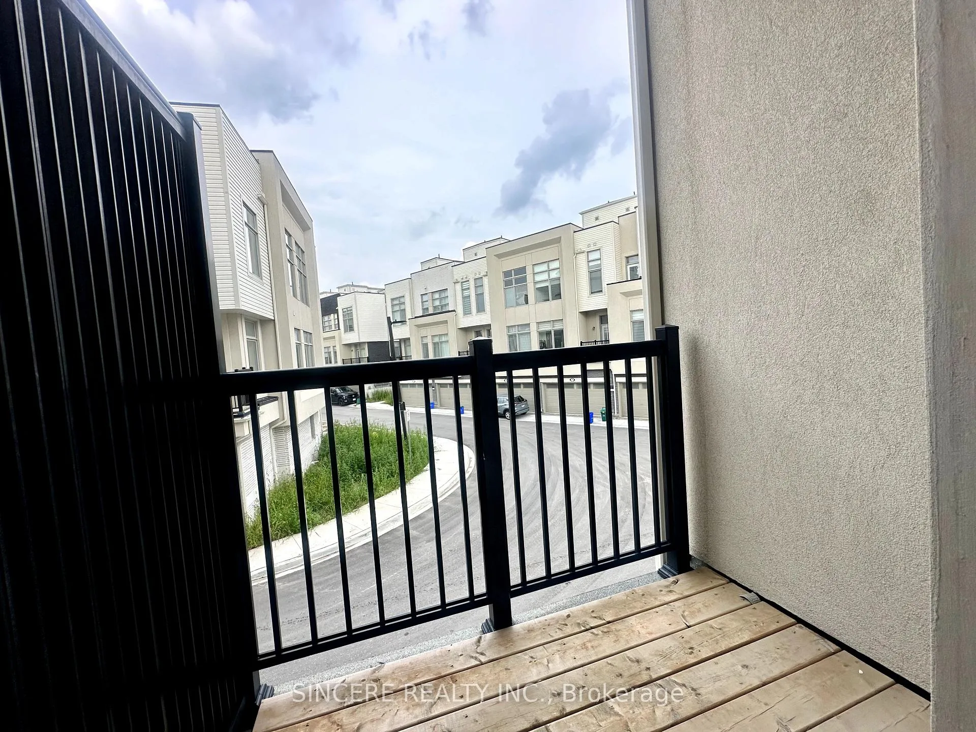 Photo 11 of 127 Markland Street, Markham, Cachet — HOMEH
