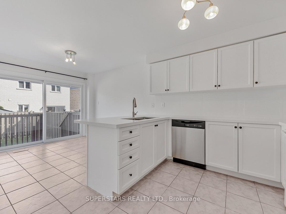 Photo 8 of 43 Cathmar Drive, Markham, Greensborough — HOMEH