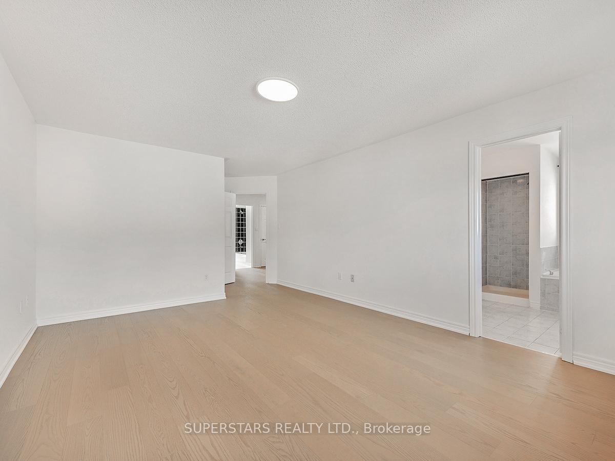 Photo 10 of 43 Cathmar Drive, Markham, Greensborough — HOMEH