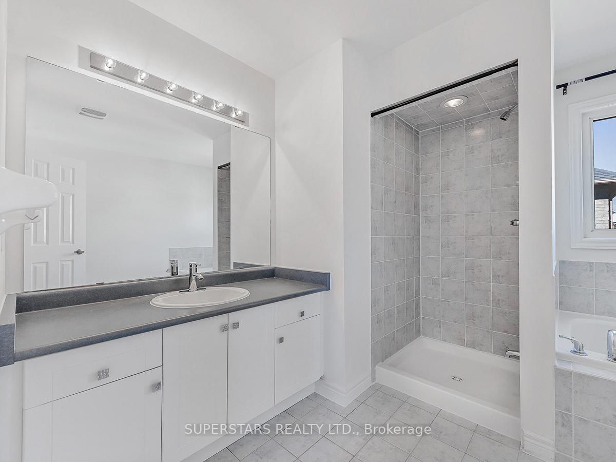 Photo 12 of 43 Cathmar Drive, Markham, Greensborough — HOMEH
