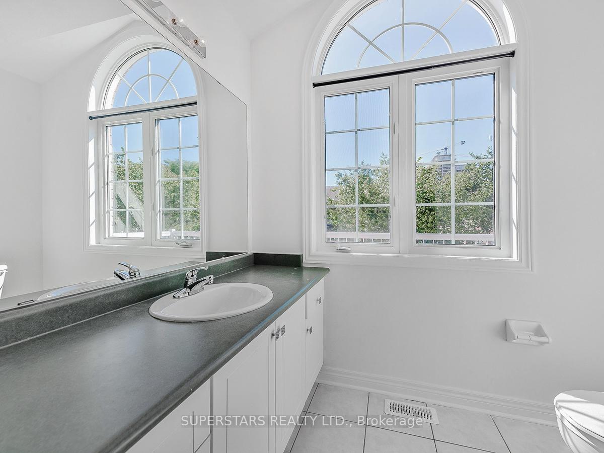 Photo 15 of 43 Cathmar Drive, Markham, Greensborough — HOMEH