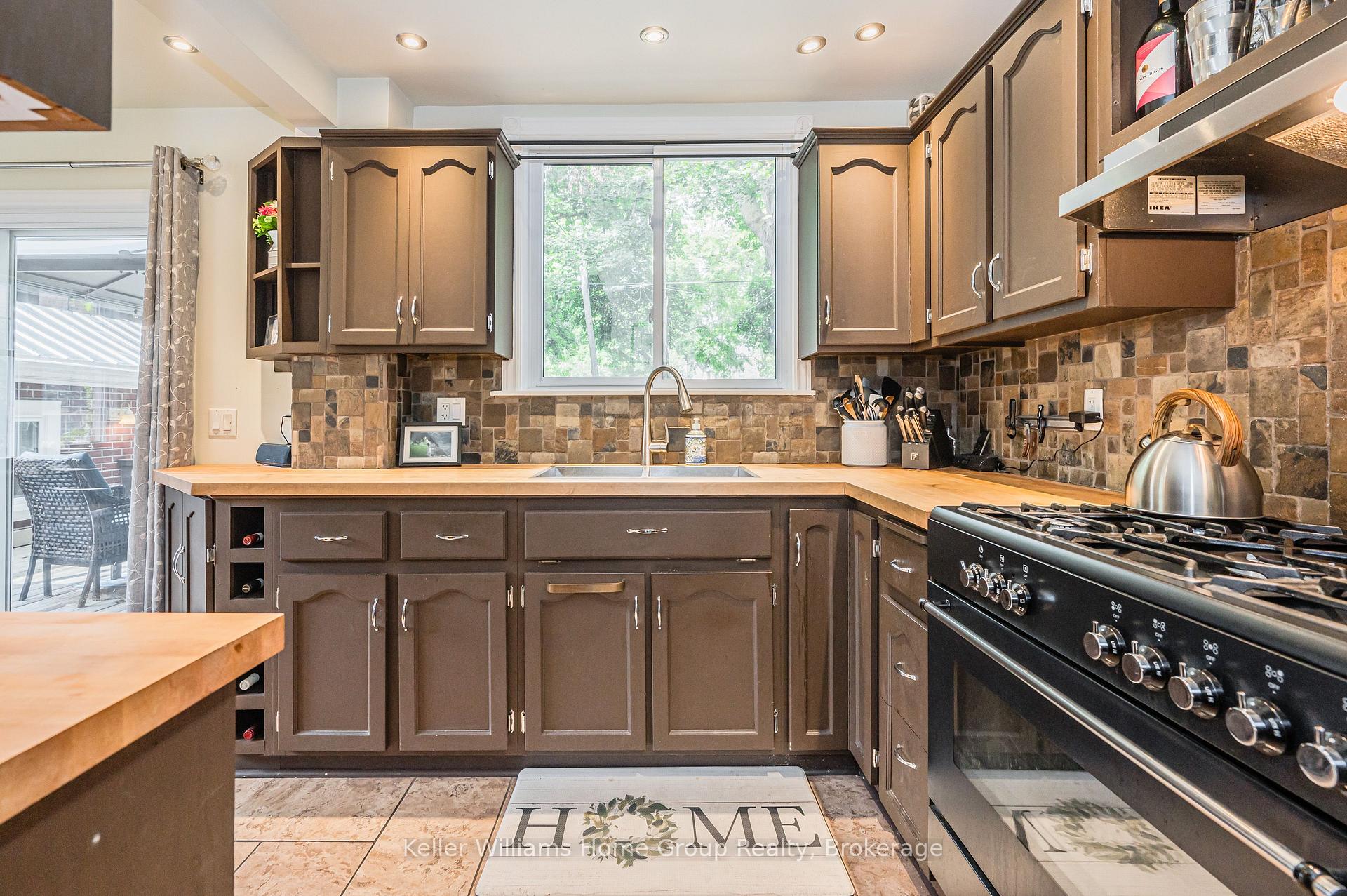 Photo 13 of 48 Dane Street, Kitchener — HOMEH
