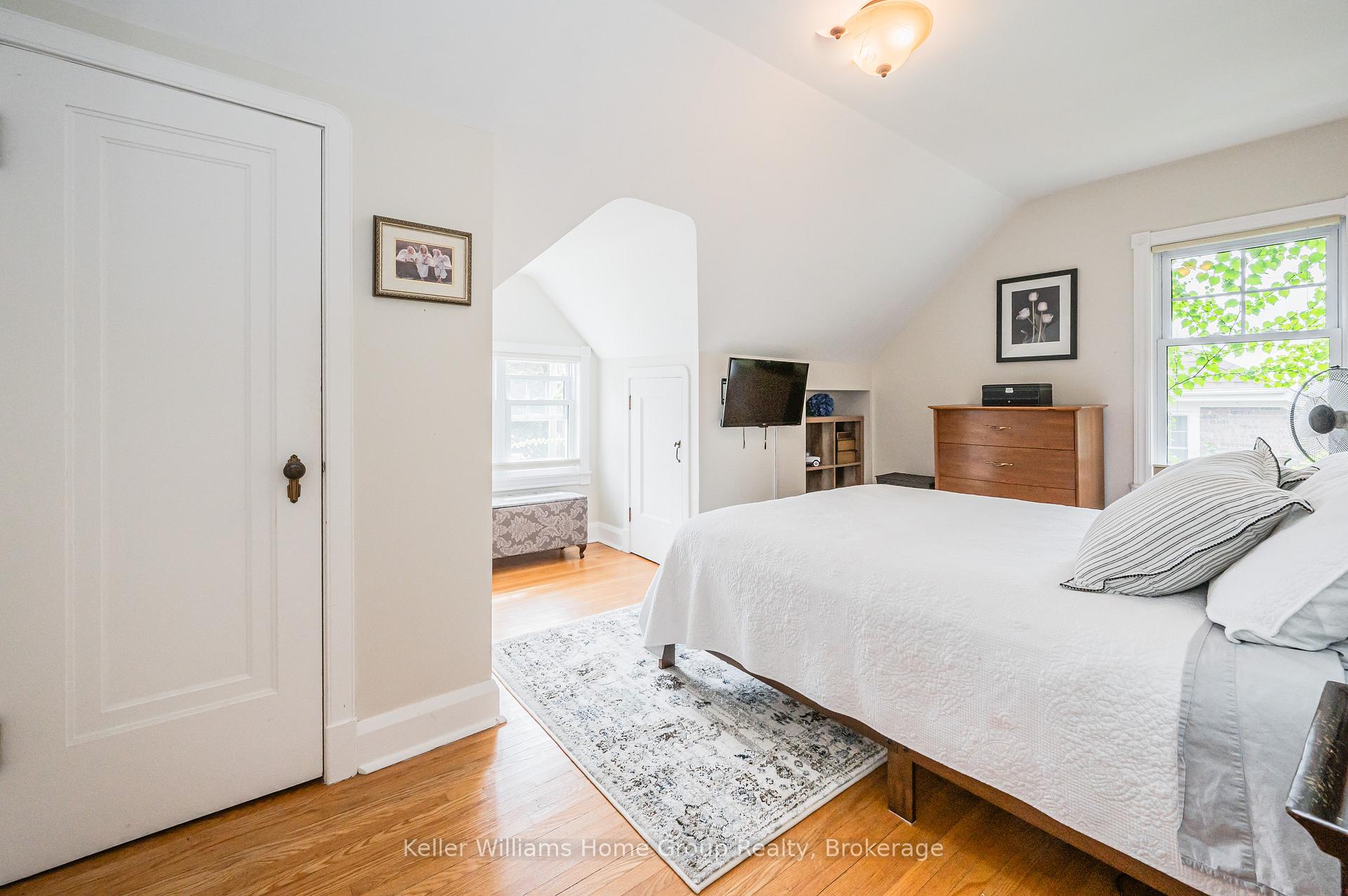 Photo 18 of 48 Dane Street, Kitchener — HOMEH