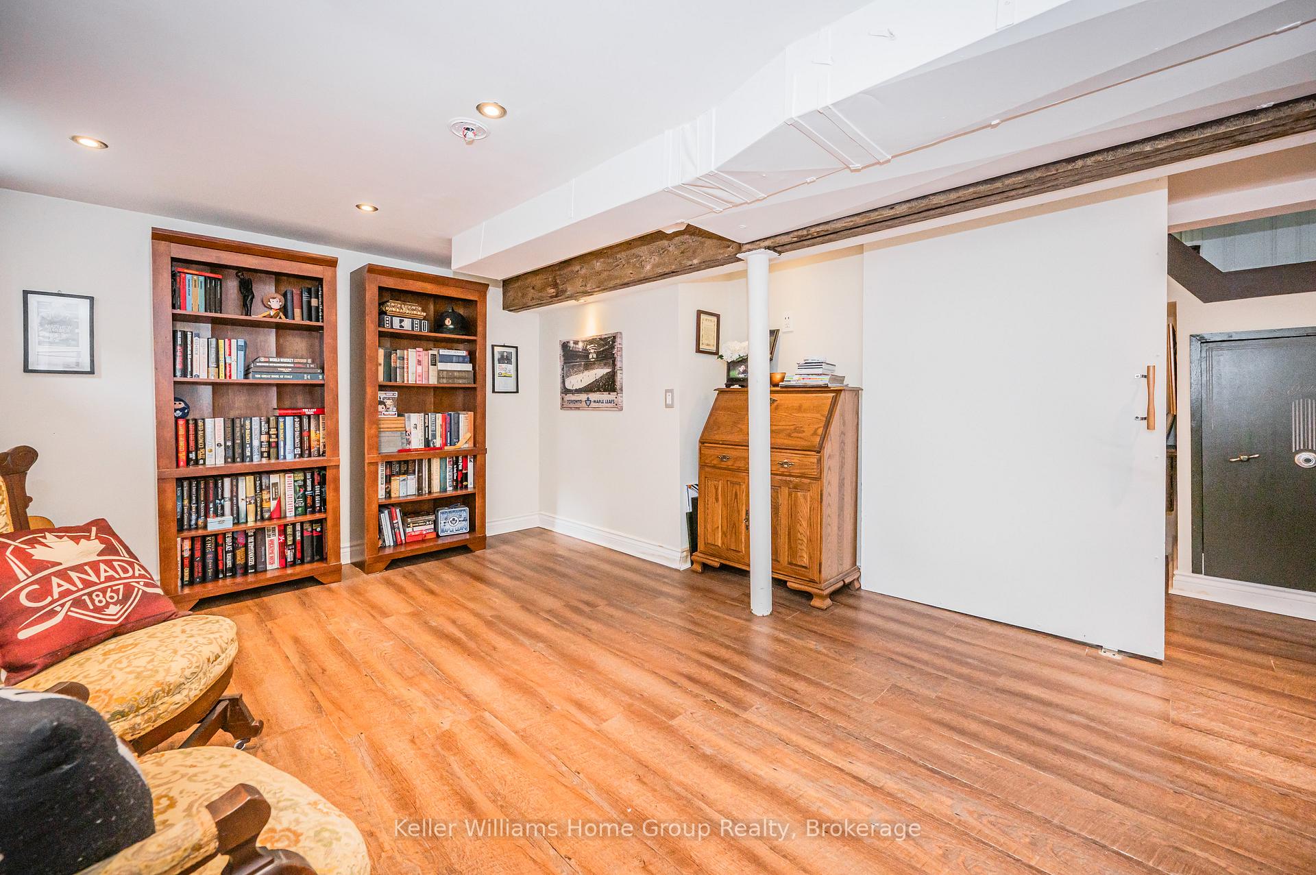 Photo 23 of 48 Dane Street, Kitchener — HOMEH