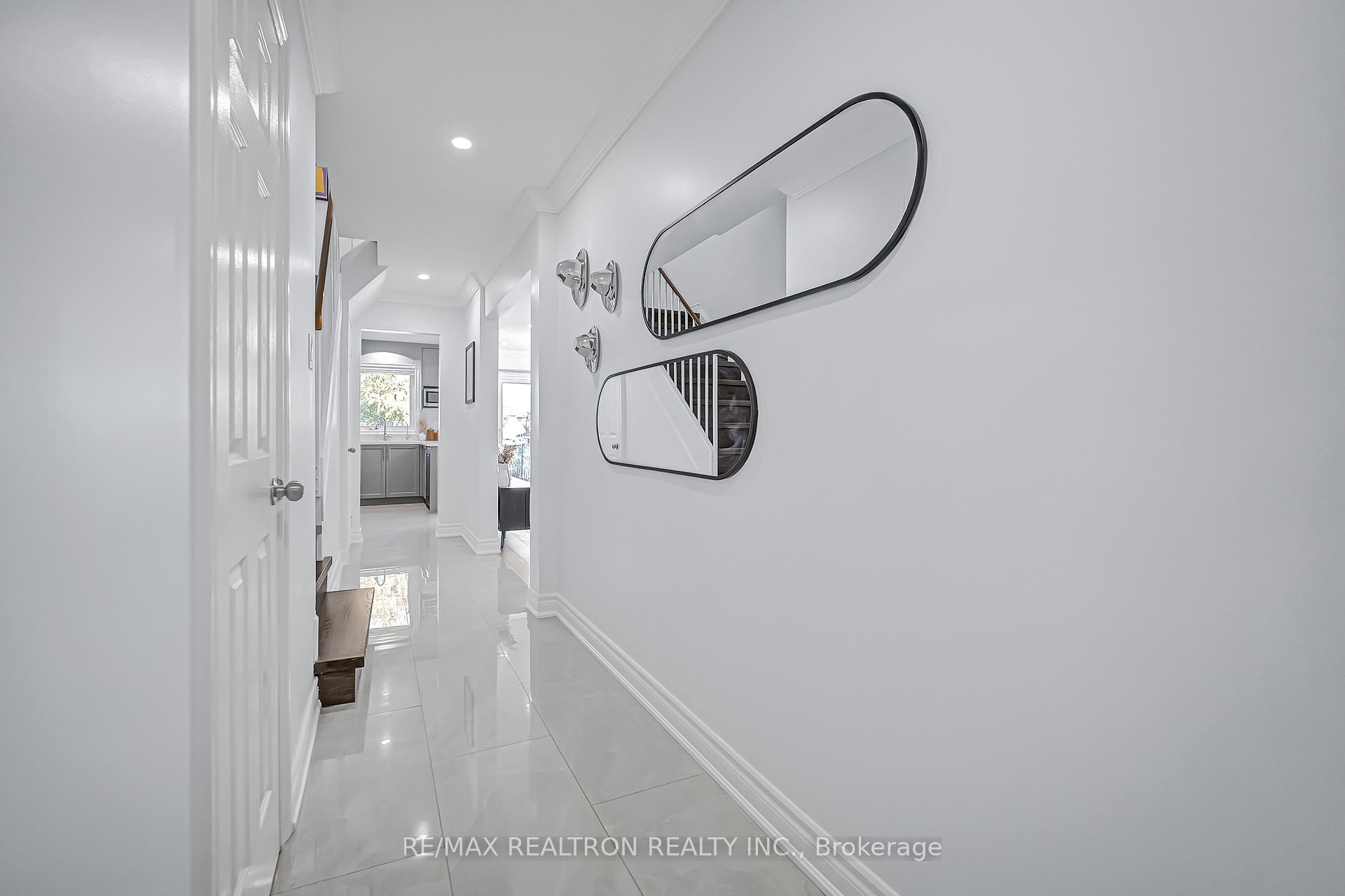 Photo 16 of 33 Chichester Road, Markham, Milliken Mills East — HOMEH