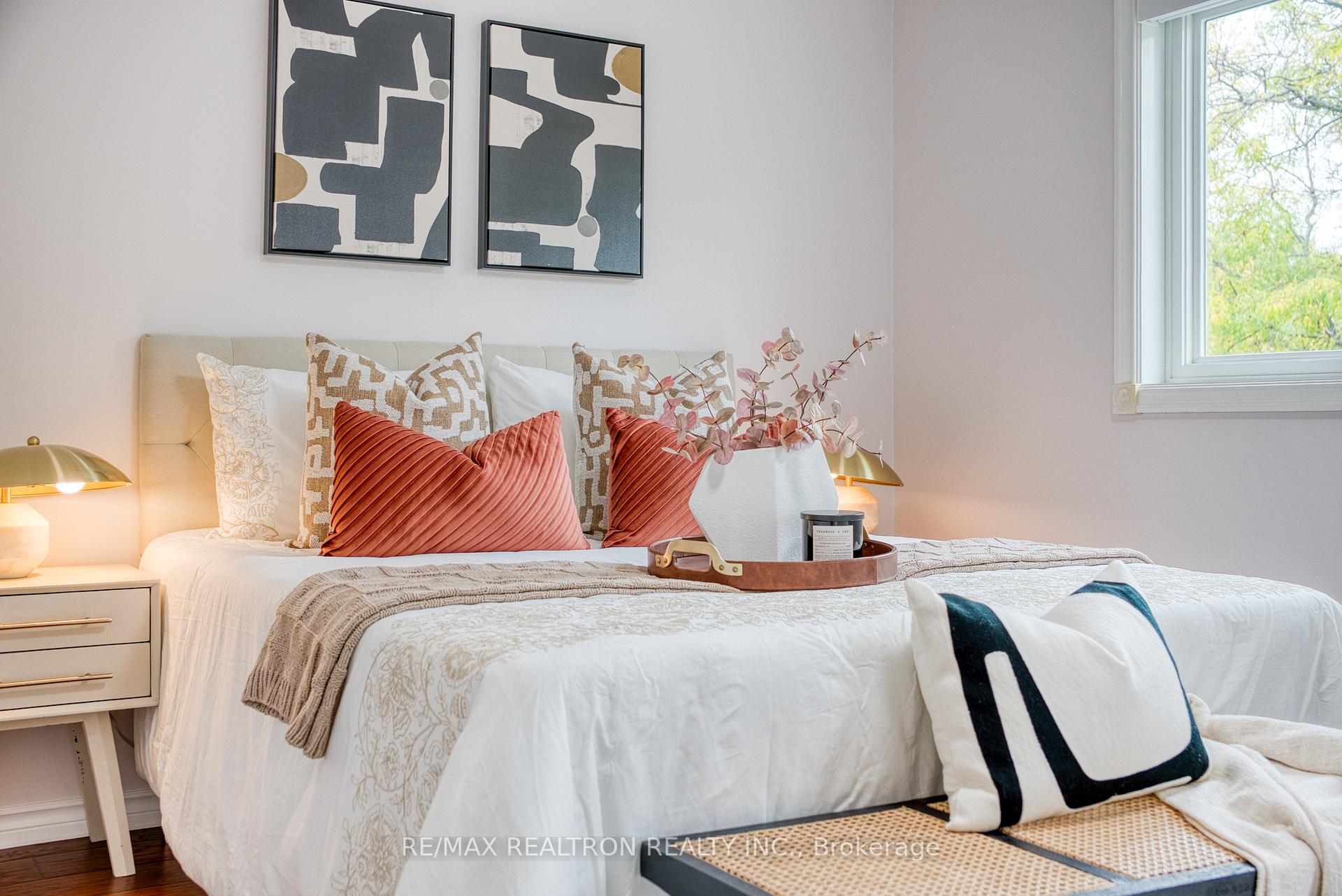 Photo 19 of 33 Chichester Road, Markham, Milliken Mills East — HOMEH