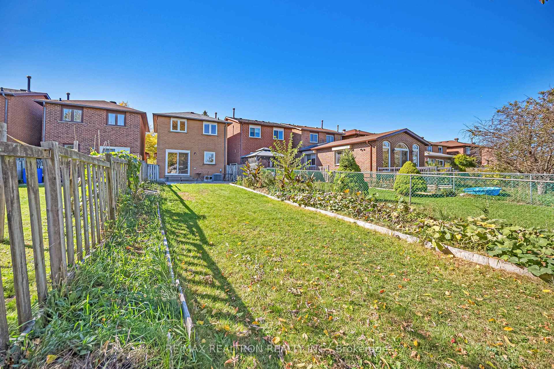 Photo 29 of 33 Chichester Road, Markham, Milliken Mills East — HOMEH