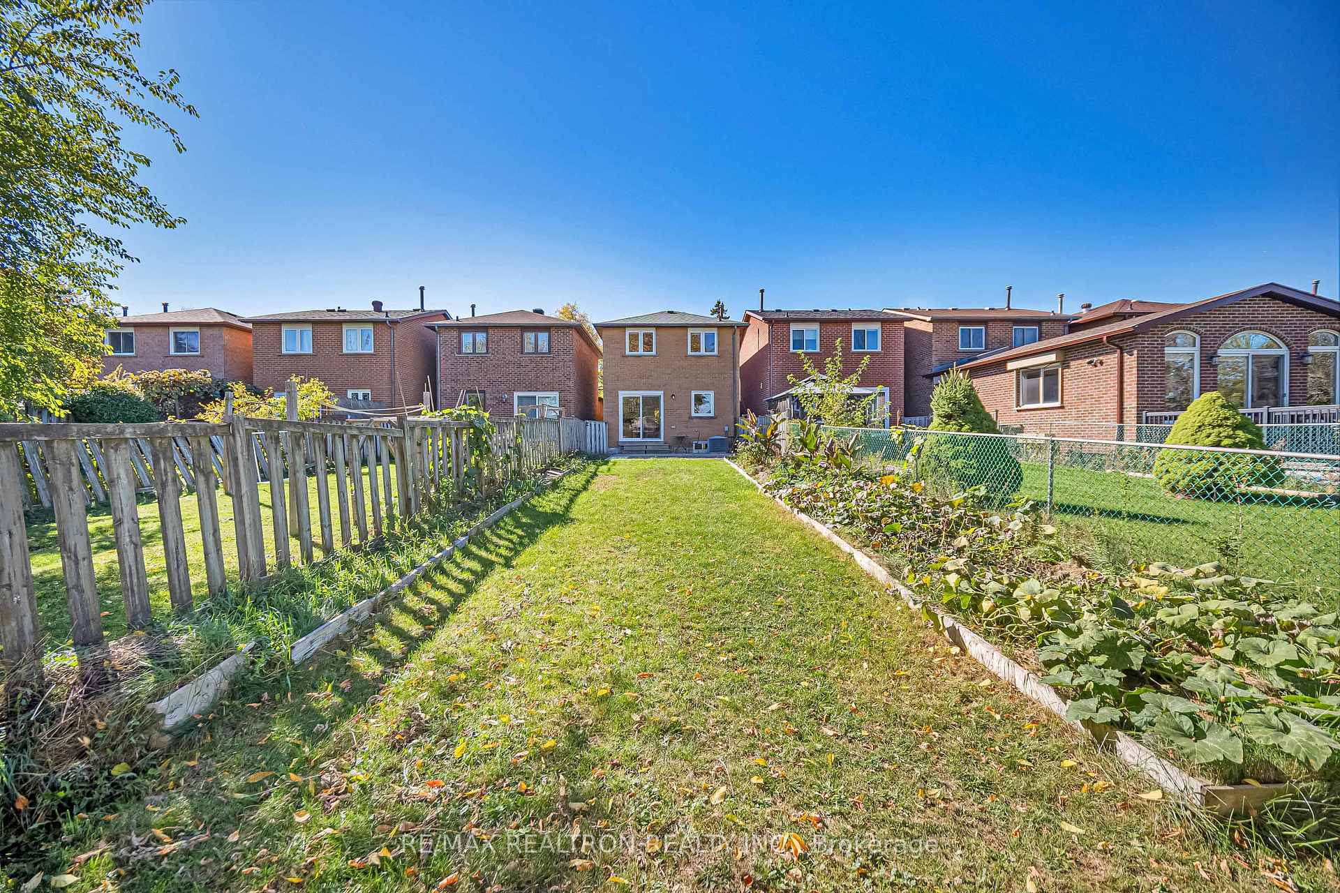 Photo 34 of 33 Chichester Road, Markham, Milliken Mills East — HOMEH