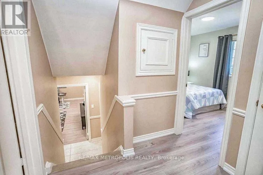 Photo 20 of 14 Strathroy Crescent, Markham, Markham Village — HOMEH