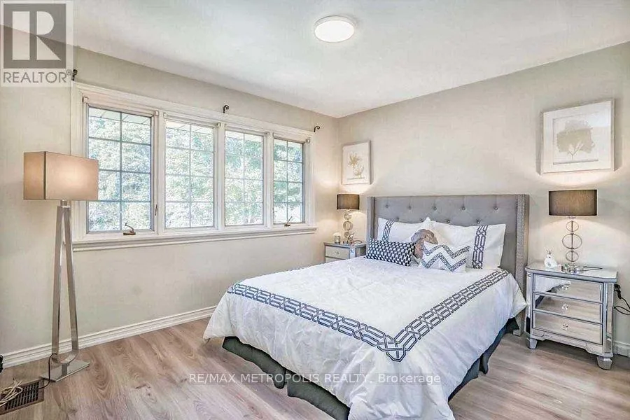 Photo 21 of 14 Strathroy Crescent, Markham, Markham Village — HOMEH
