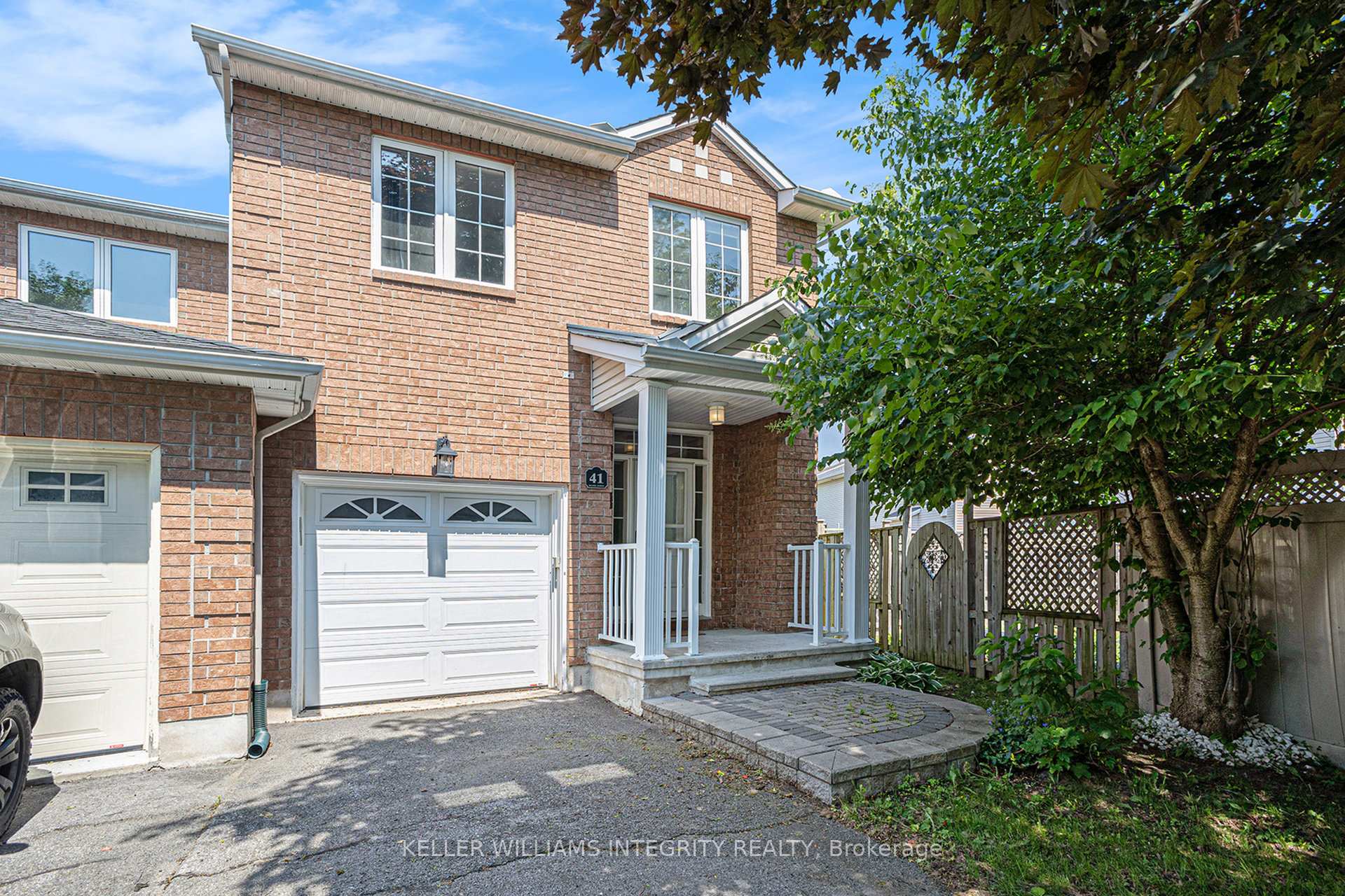 Photo 1 of 41 Milner Downs Crescent, Ottawa, Kanata - Emerald Meadows/Trailwest — HOMEH