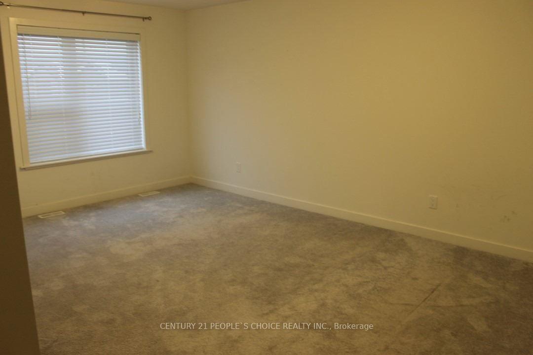 Photo 8 of Unit 27, 110 Fergus Avenue, Kitchener — HOMEH