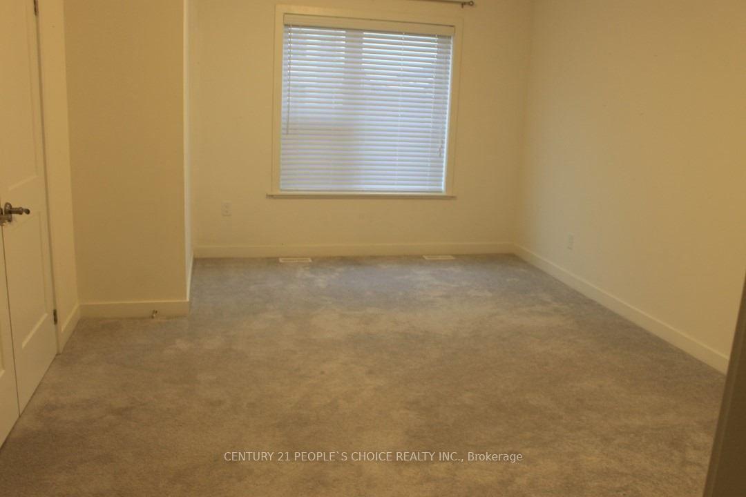 Photo 11 of Unit 27, 110 Fergus Avenue, Kitchener — HOMEH