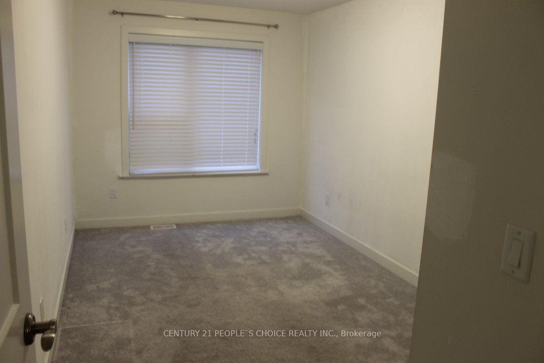 Photo 14 of Unit 27, 110 Fergus Avenue, Kitchener — HOMEH