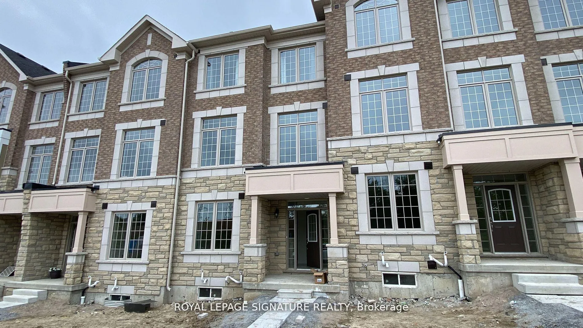 Photo 1 of 303 Kirkham Drive, Markham, Cedarwood — HOMEH