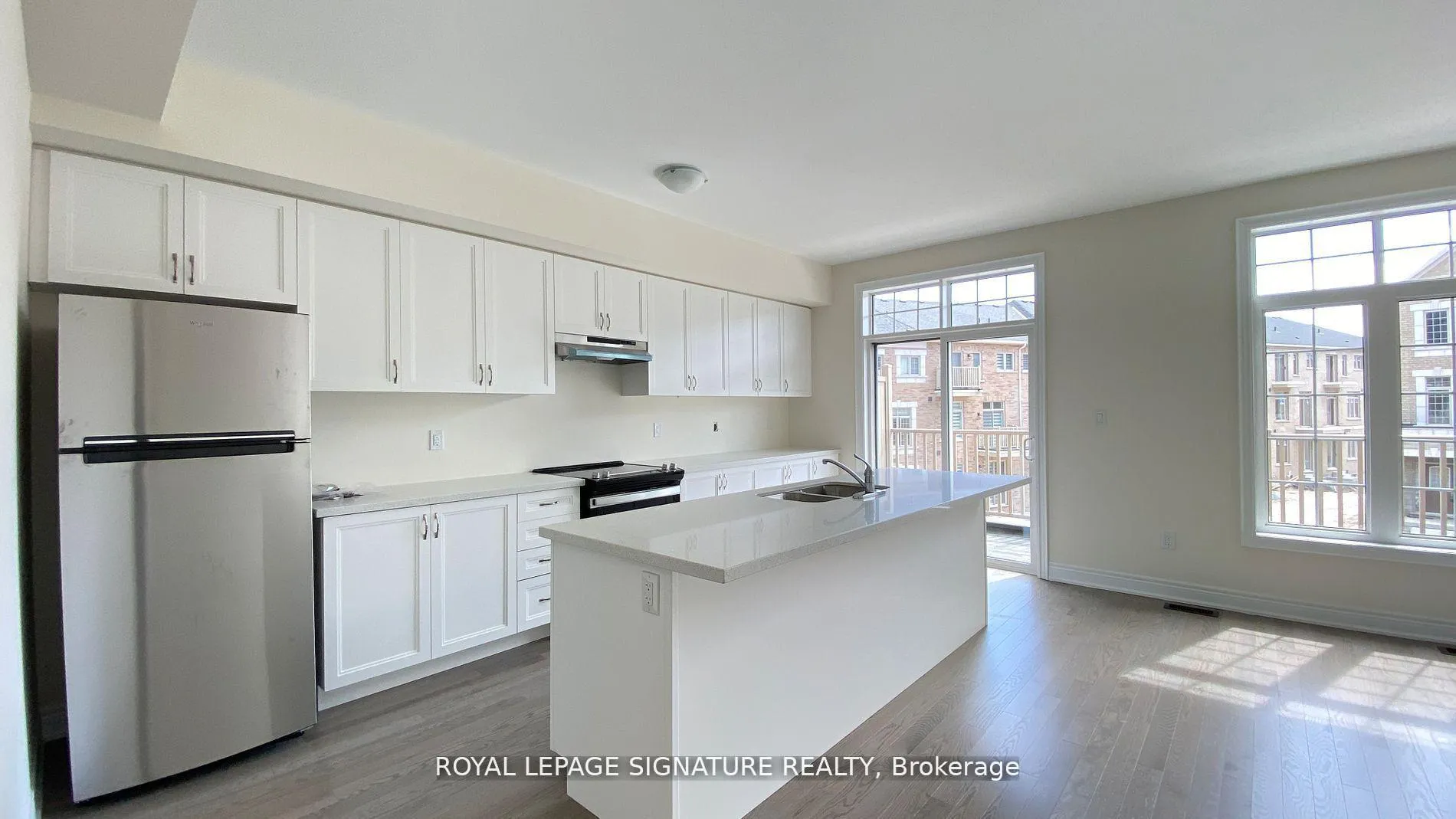 Photo 5 of 303 Kirkham Drive, Markham, Cedarwood — HOMEH
