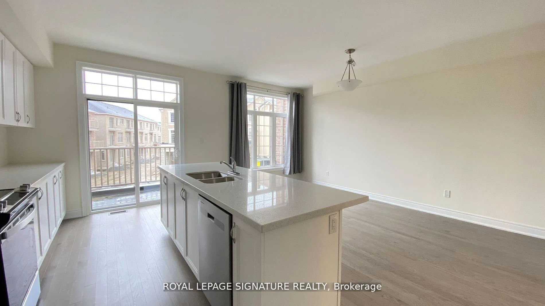 Photo 7 of 303 Kirkham Drive, Markham, Cedarwood — HOMEH
