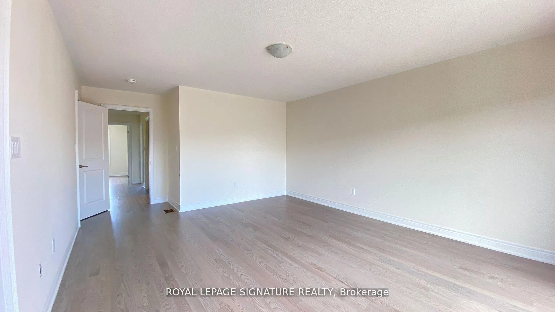 Photo 13 of 303 Kirkham Drive, Markham, Cedarwood — HOMEH