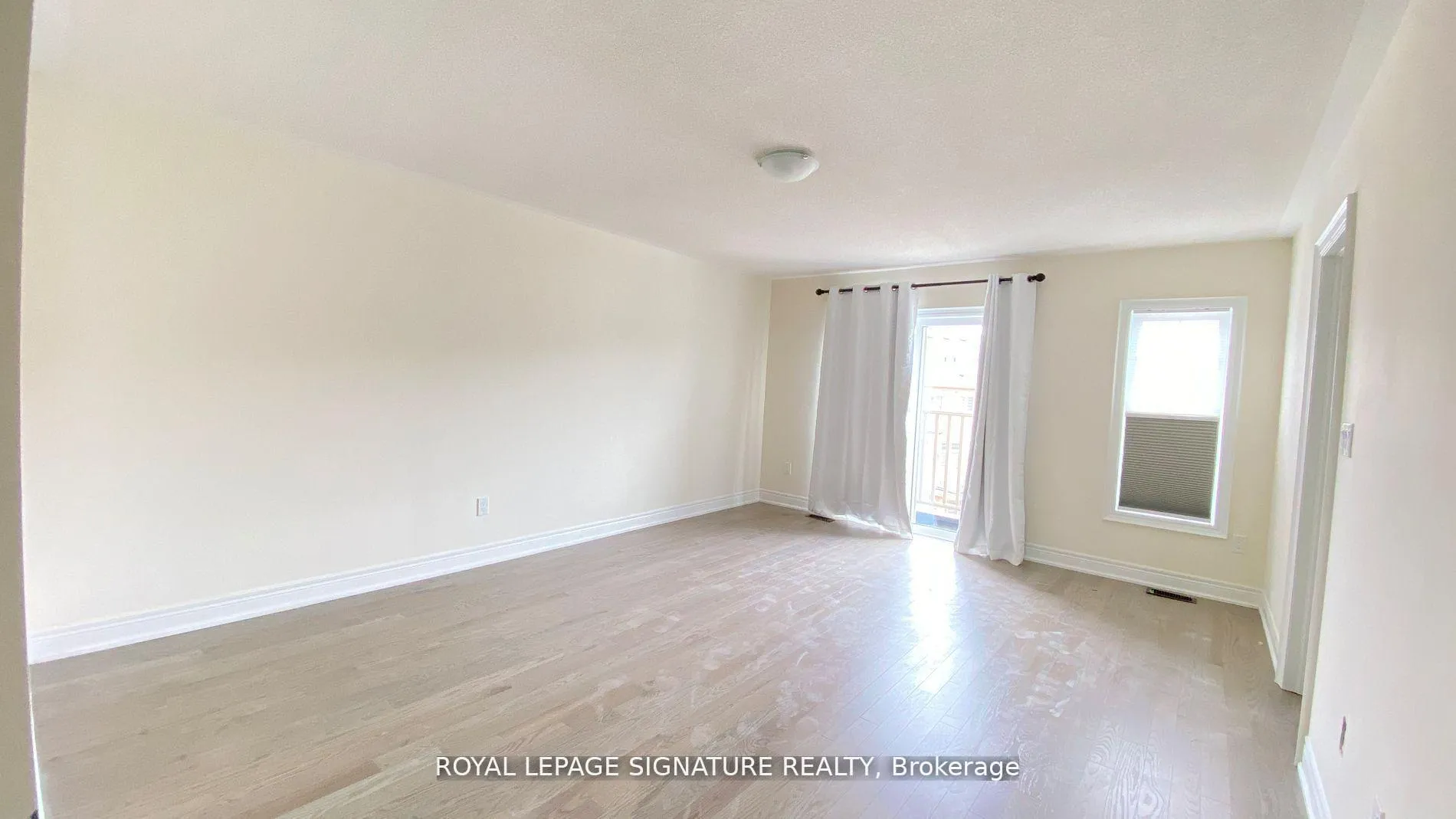 Photo 15 of 303 Kirkham Drive, Markham, Cedarwood — HOMEH