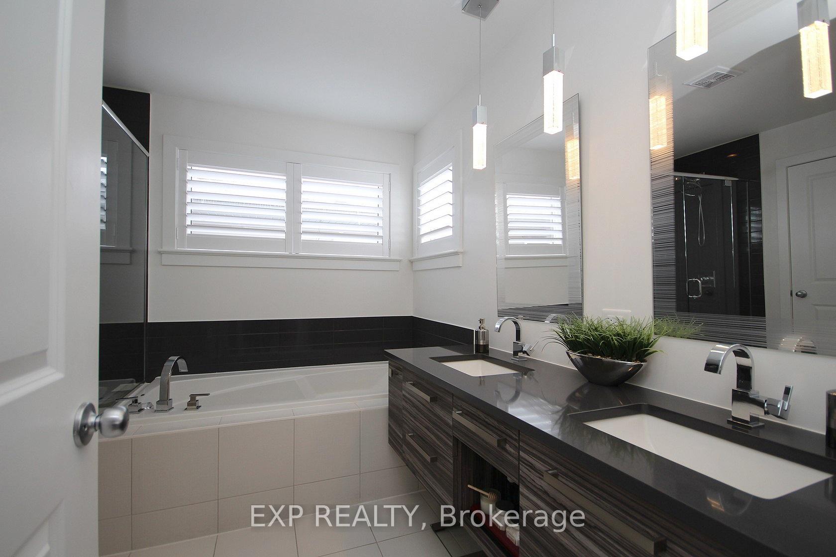 Photo 17 of 241 Balikun Heights, Ottawa, Kanata - Emerald Meadows/Trailwest — HOMEH
