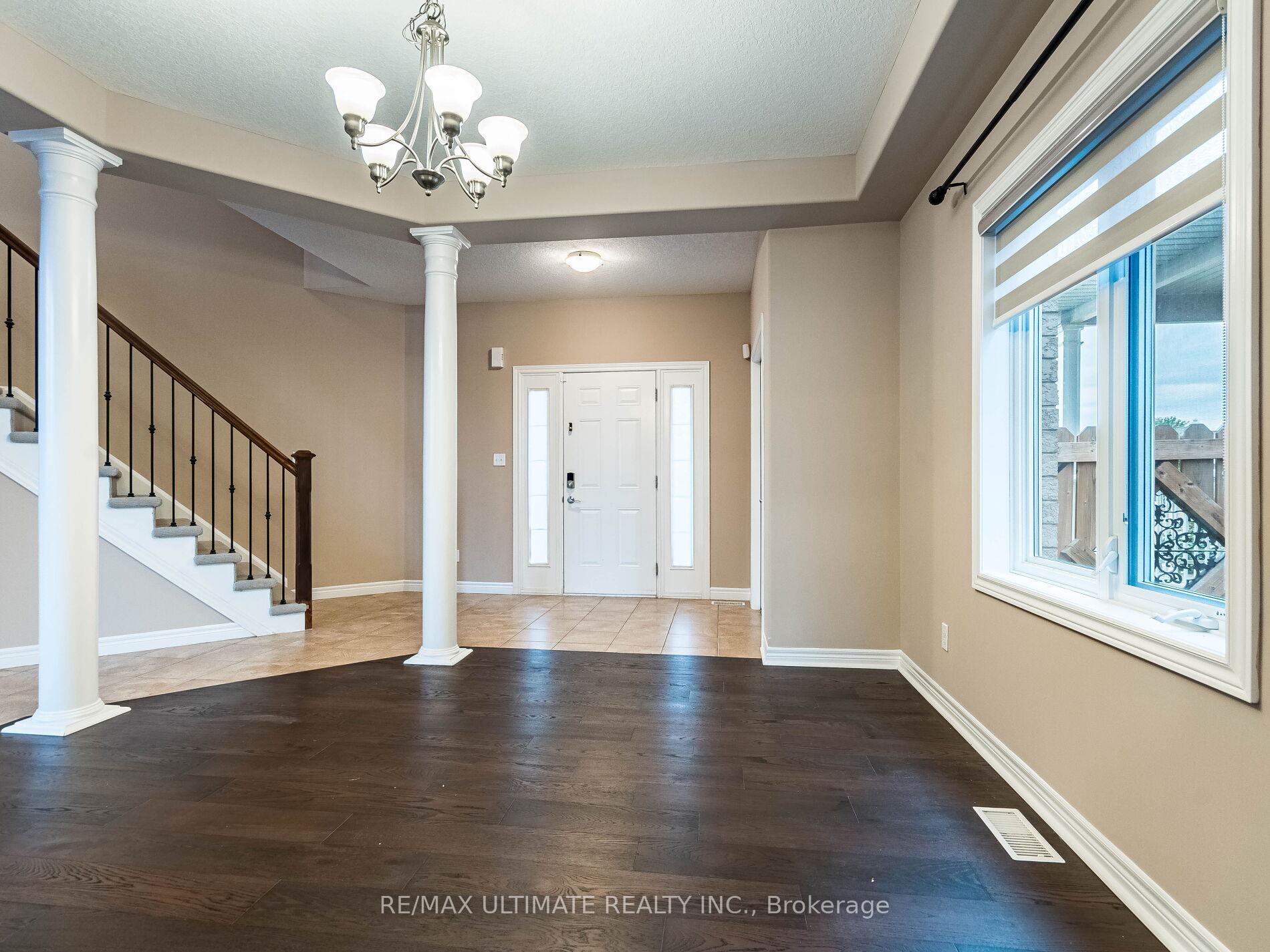 Photo 8 of 621 Thomas Slee Drive, Kitchener, Doon South — HOMEH
