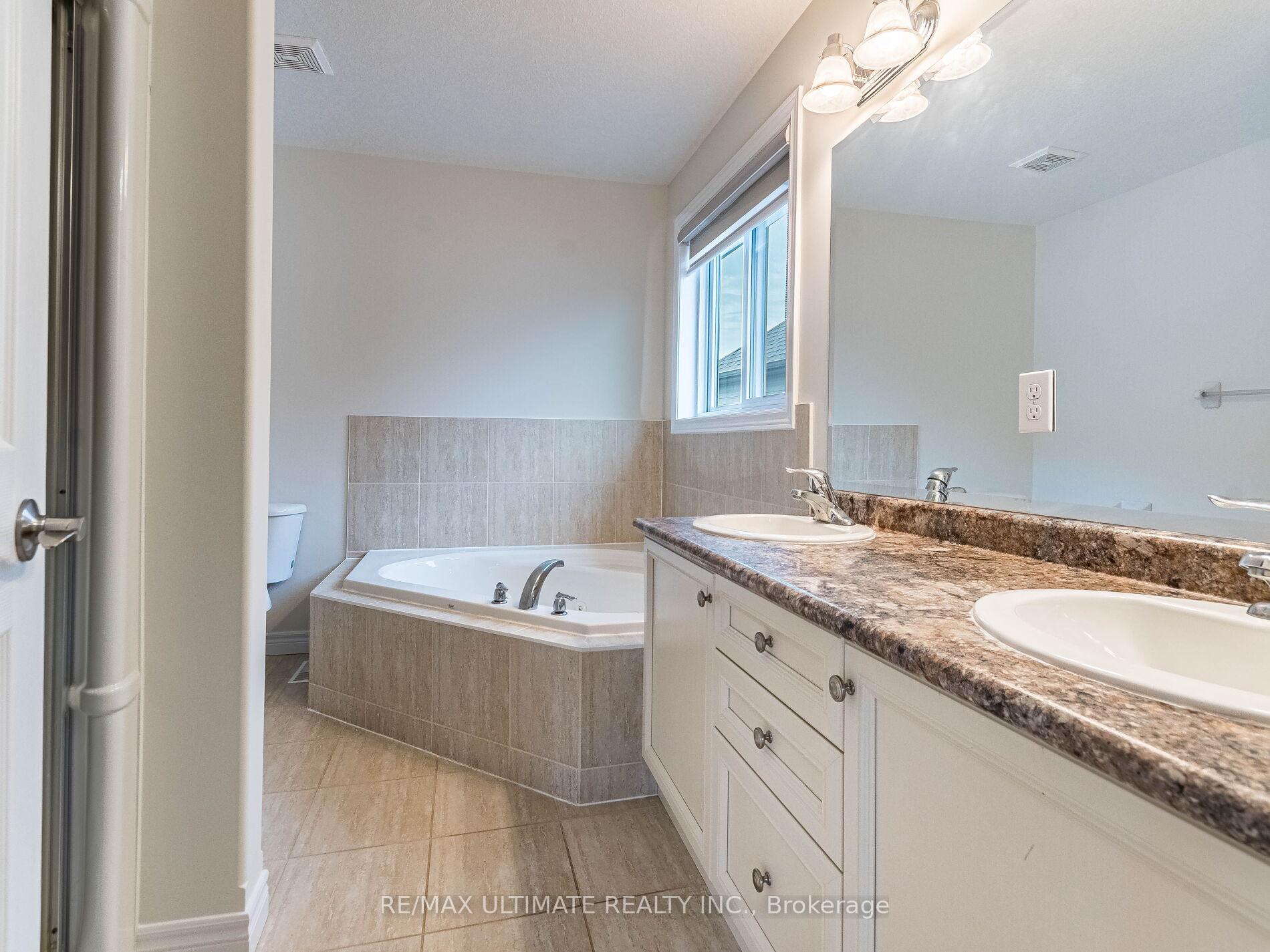 Photo 23 of 621 Thomas Slee Drive, Kitchener, Doon South — HOMEH