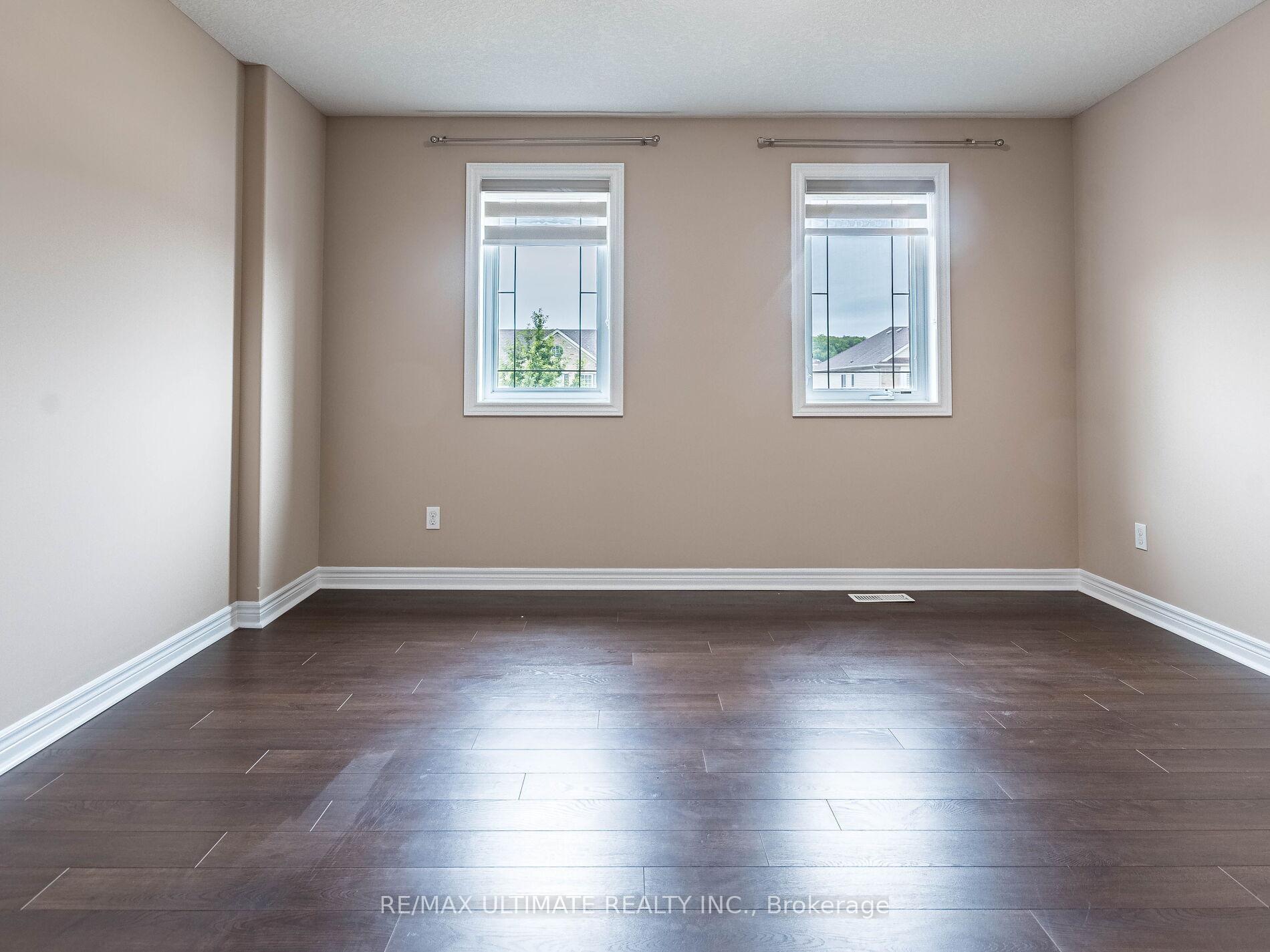 Photo 27 of 621 Thomas Slee Drive, Kitchener, Doon South — HOMEH