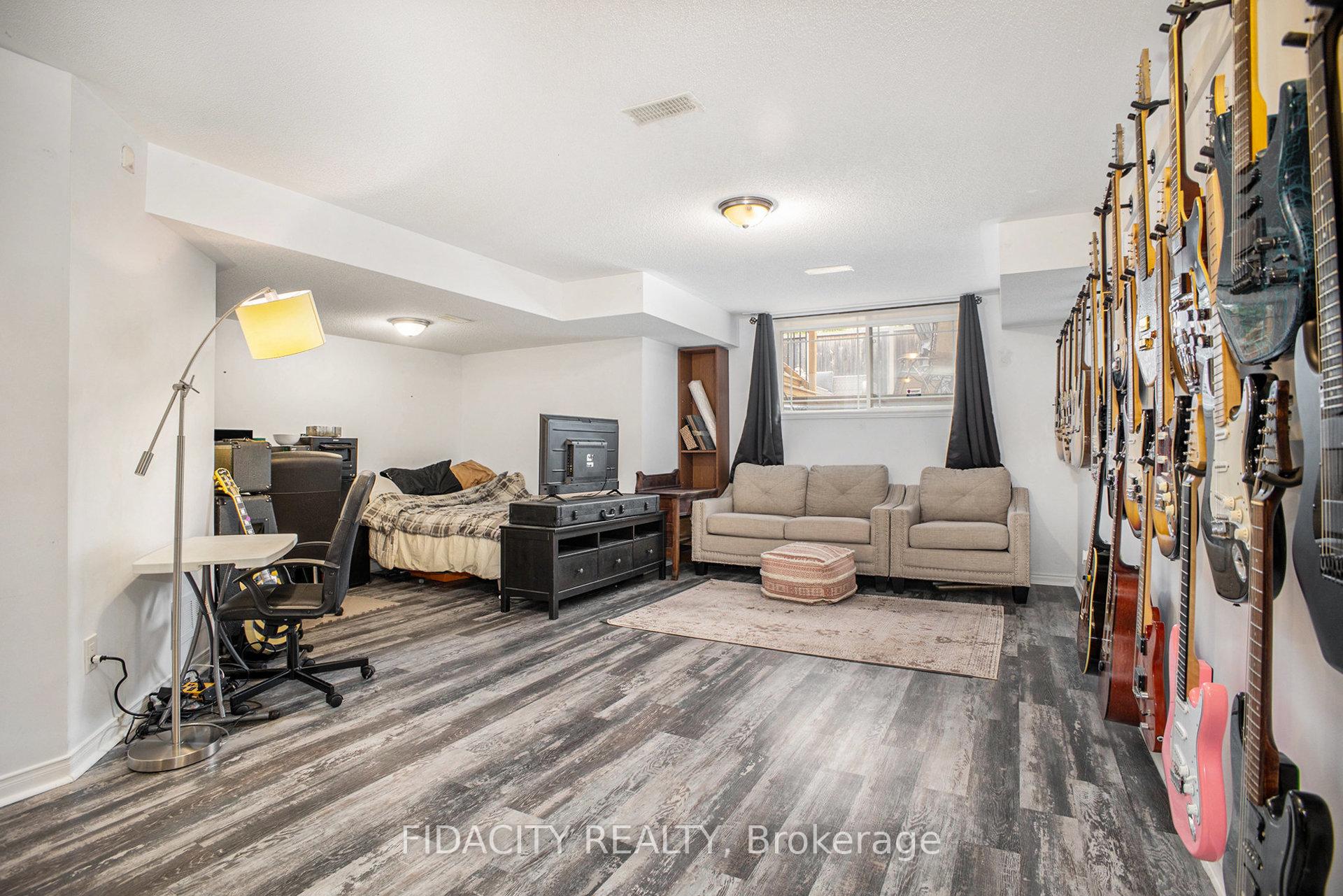 Photo 20 of 1493 Carronbridge Circle, Ottawa, Kanata - Emerald Meadows/Trailwest — HOMEH